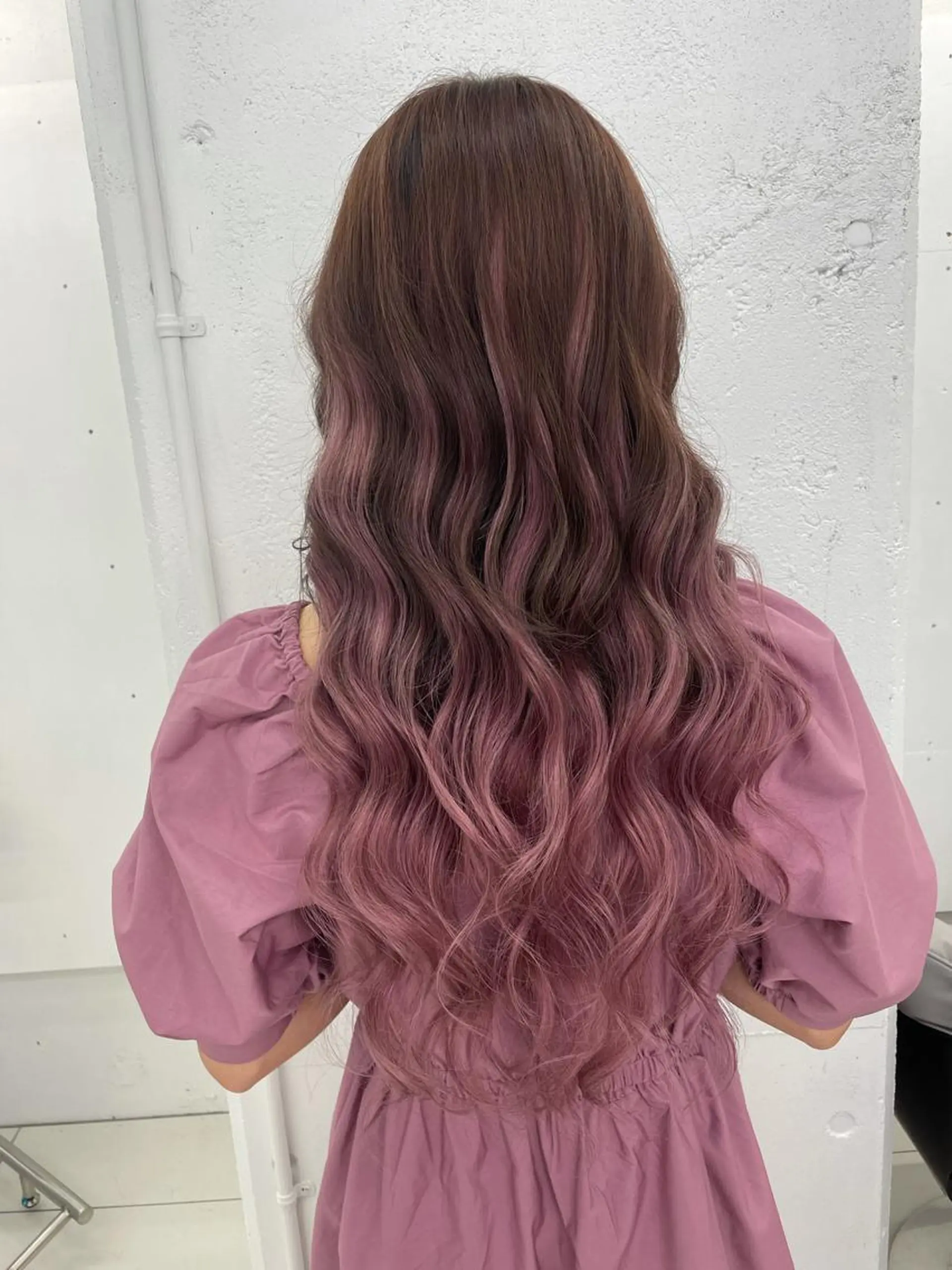 ロング ヘアカラー エクステ 家田 竜のヘアスタイル