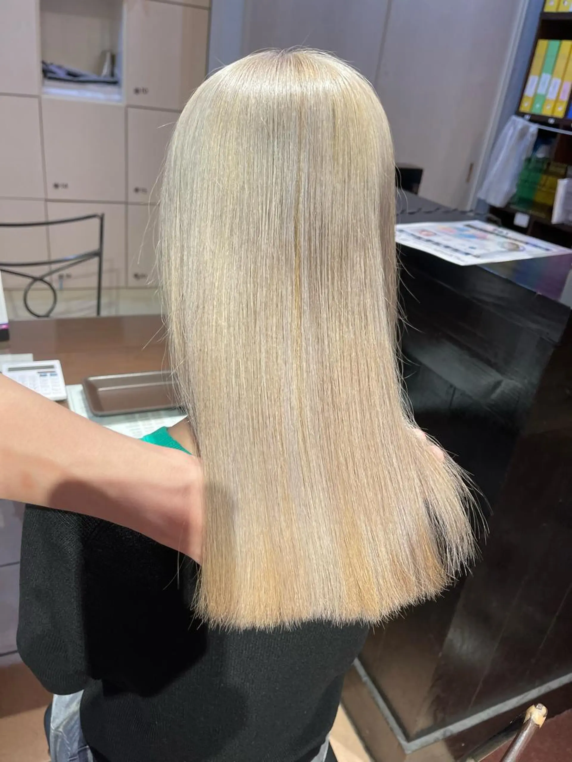 ミディアム カラー カット ヘアカラー トリートメント 海外レイヤー/ レイヤーカット/和田のヘアスタイル