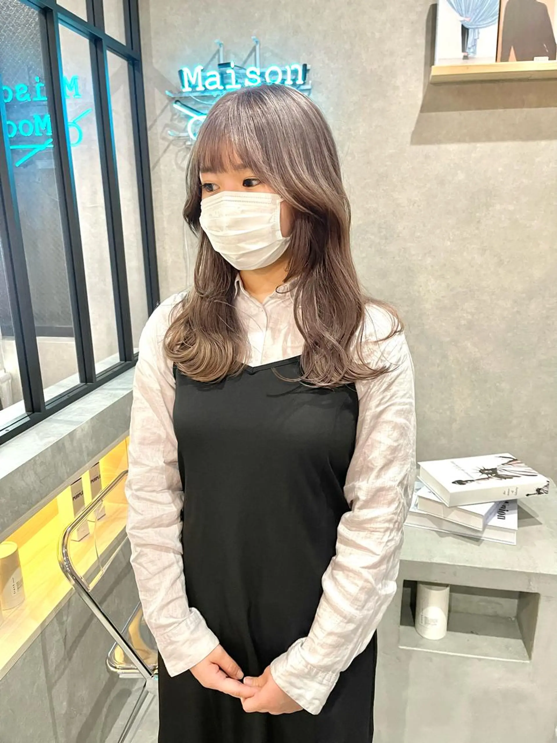 セミロング カラー カット ヘアカラー トリートメント 一ノ瀬 暁のヘアスタイル