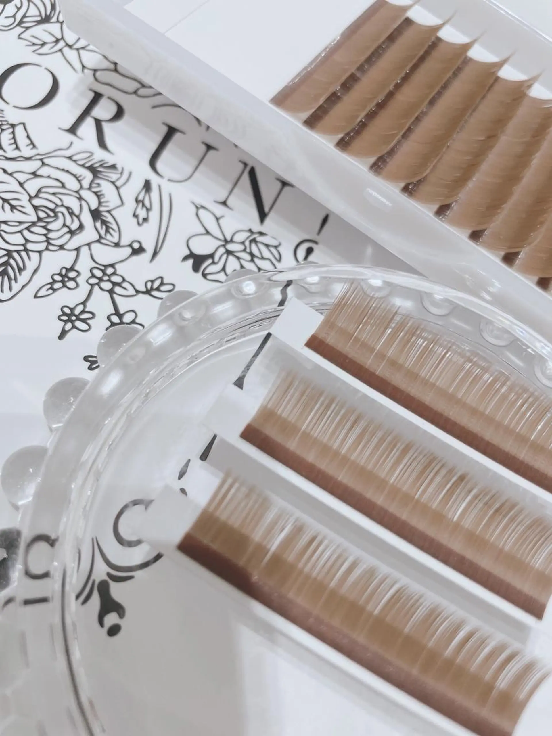 マツエク・マツパ アイブロウ KAINALU. アンドヘルシー専門のマツエク・マツパデザイン