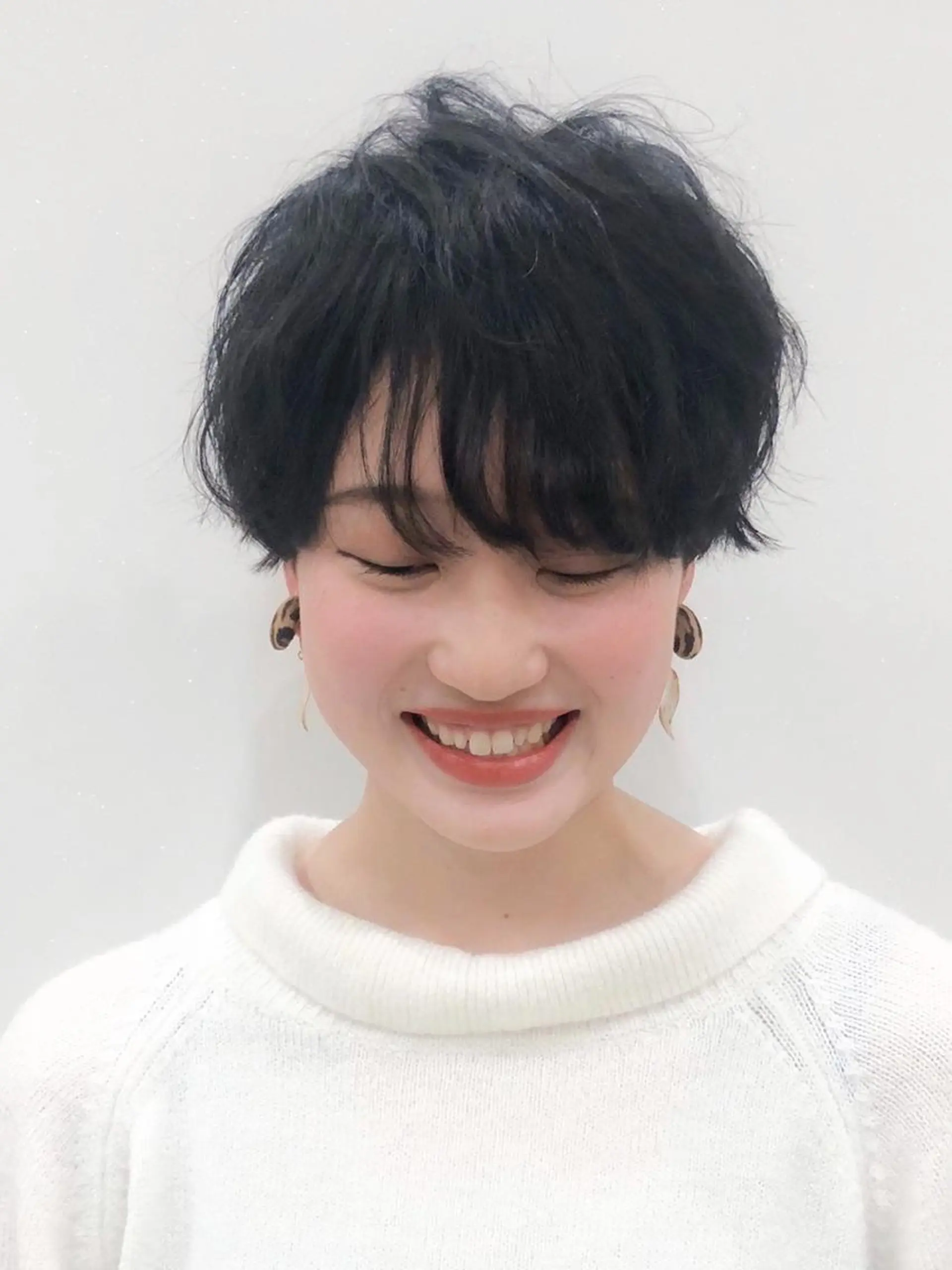 ショート パーマ ショートボブ ボブ ショートヘア 秋野 睦実のヘアスタイル