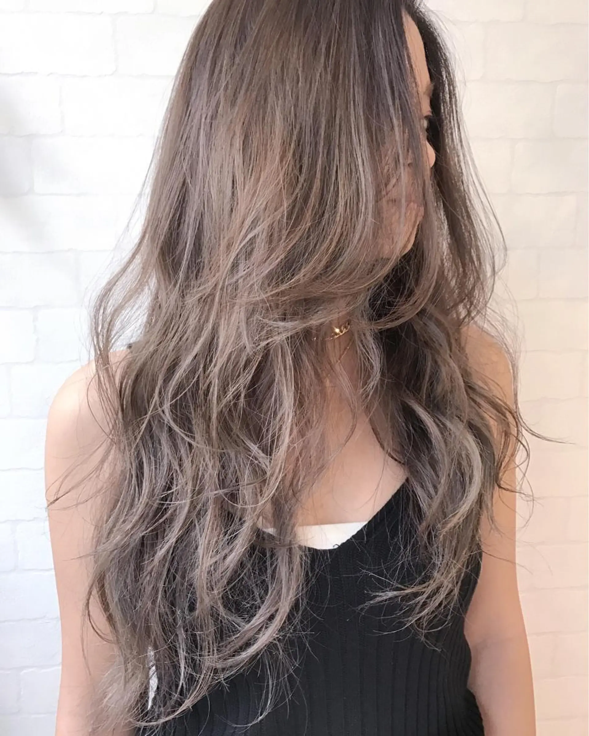 セミロング 外国人風カラー ハイライト ヘアカラー WATARU🔥／ 外国人風ハイライトのヘアスタイル