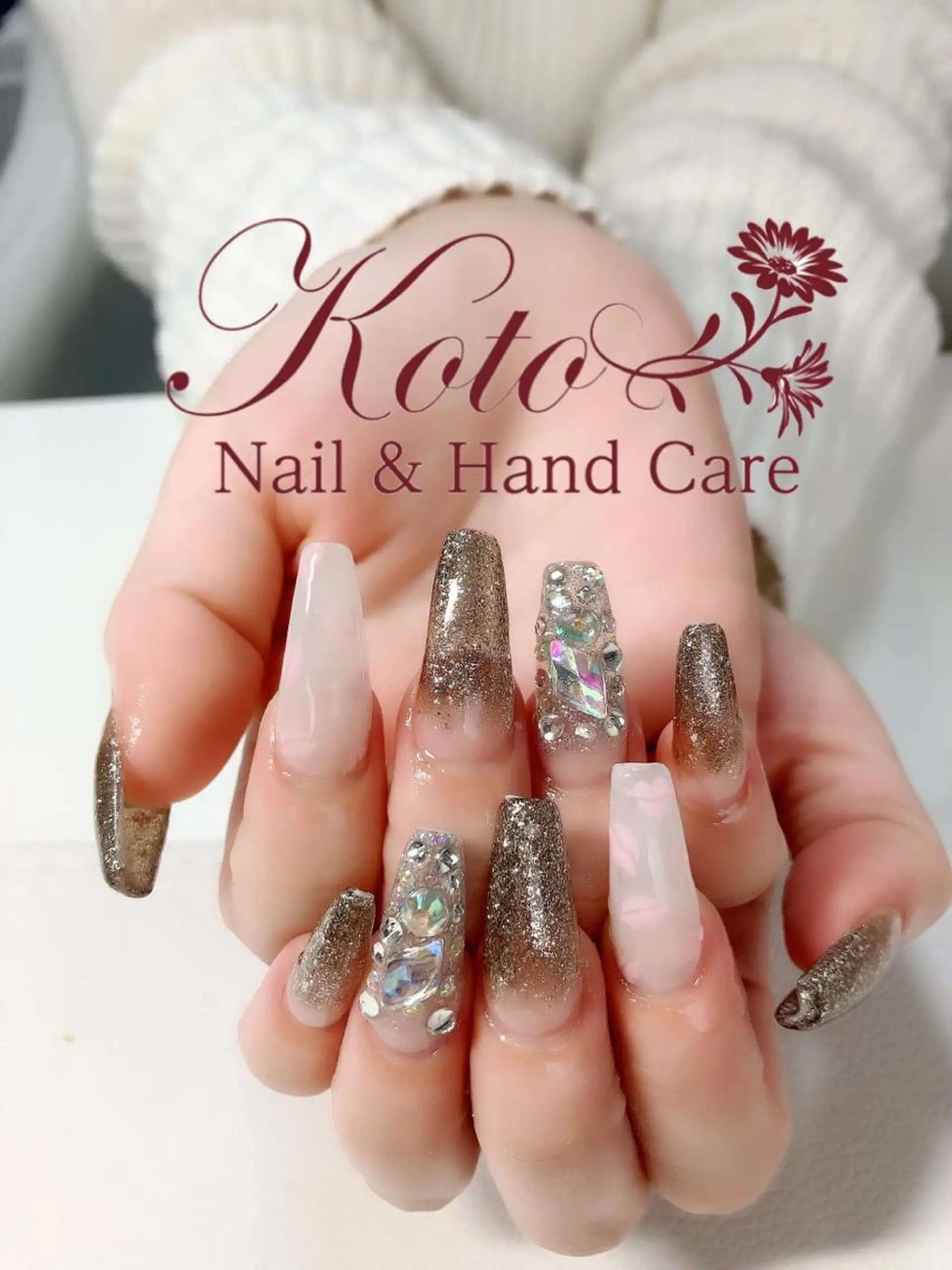 ネイル 長さ出し フットネイル フレンチネイル ジェルネイル ラメ(グリッター) Risa ネイルサロンKOTOのネイルデザイン