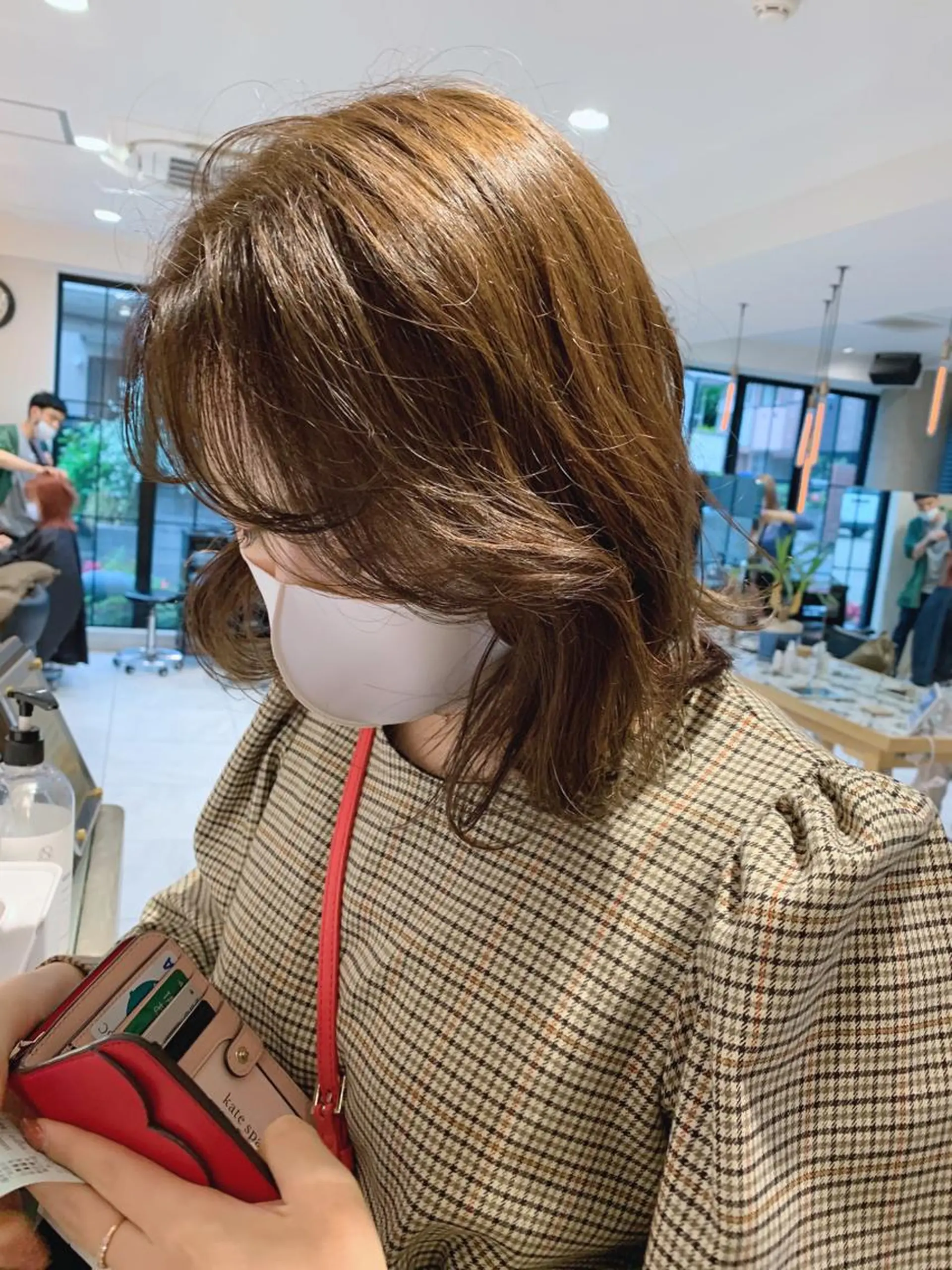 ミディアム カラー ベージュカラー オリーブベージュ チバ タクミのヘアスタイル