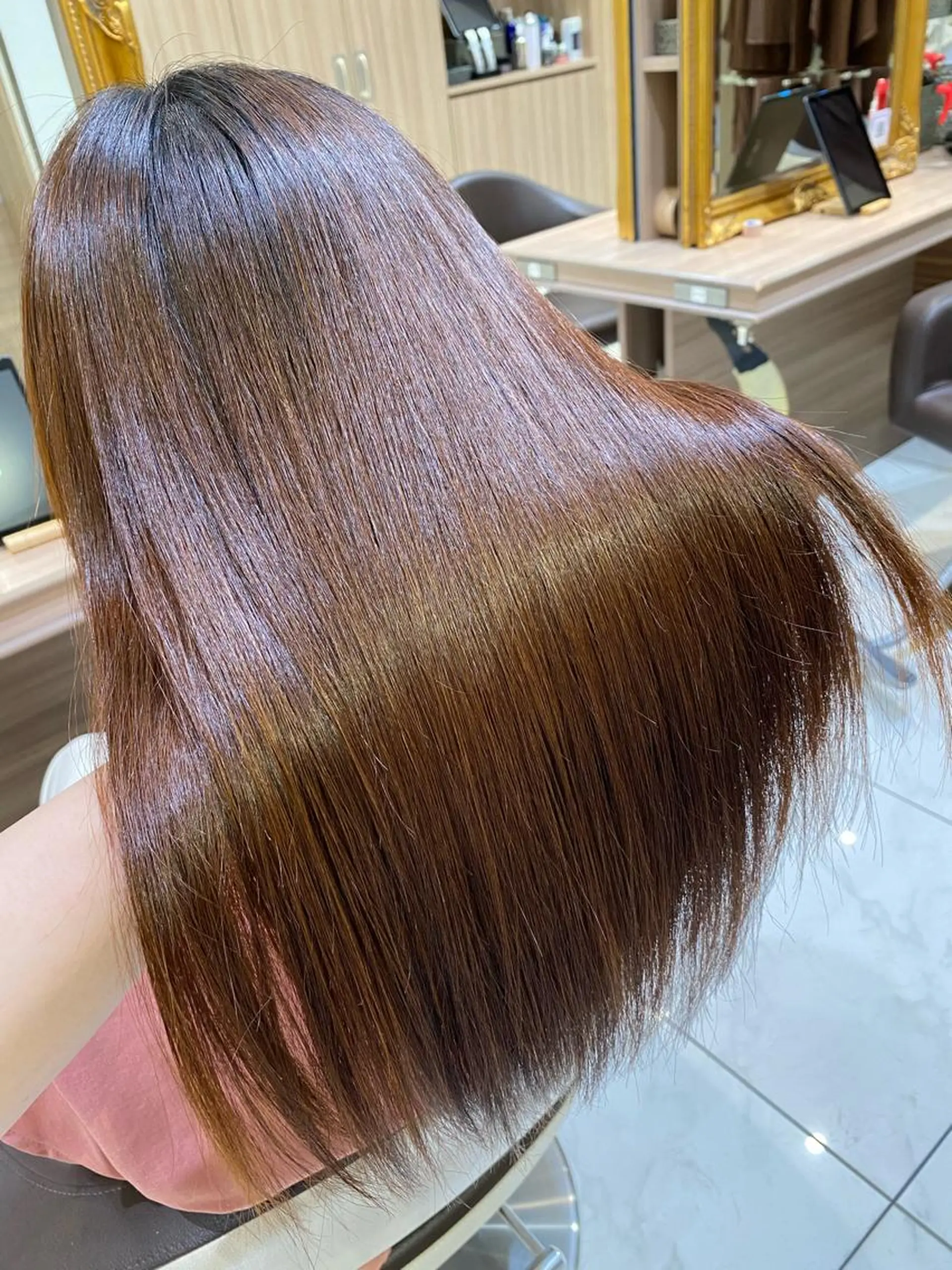 ロング 美髪縮毛矯正 穴見太伍のヘアスタイル