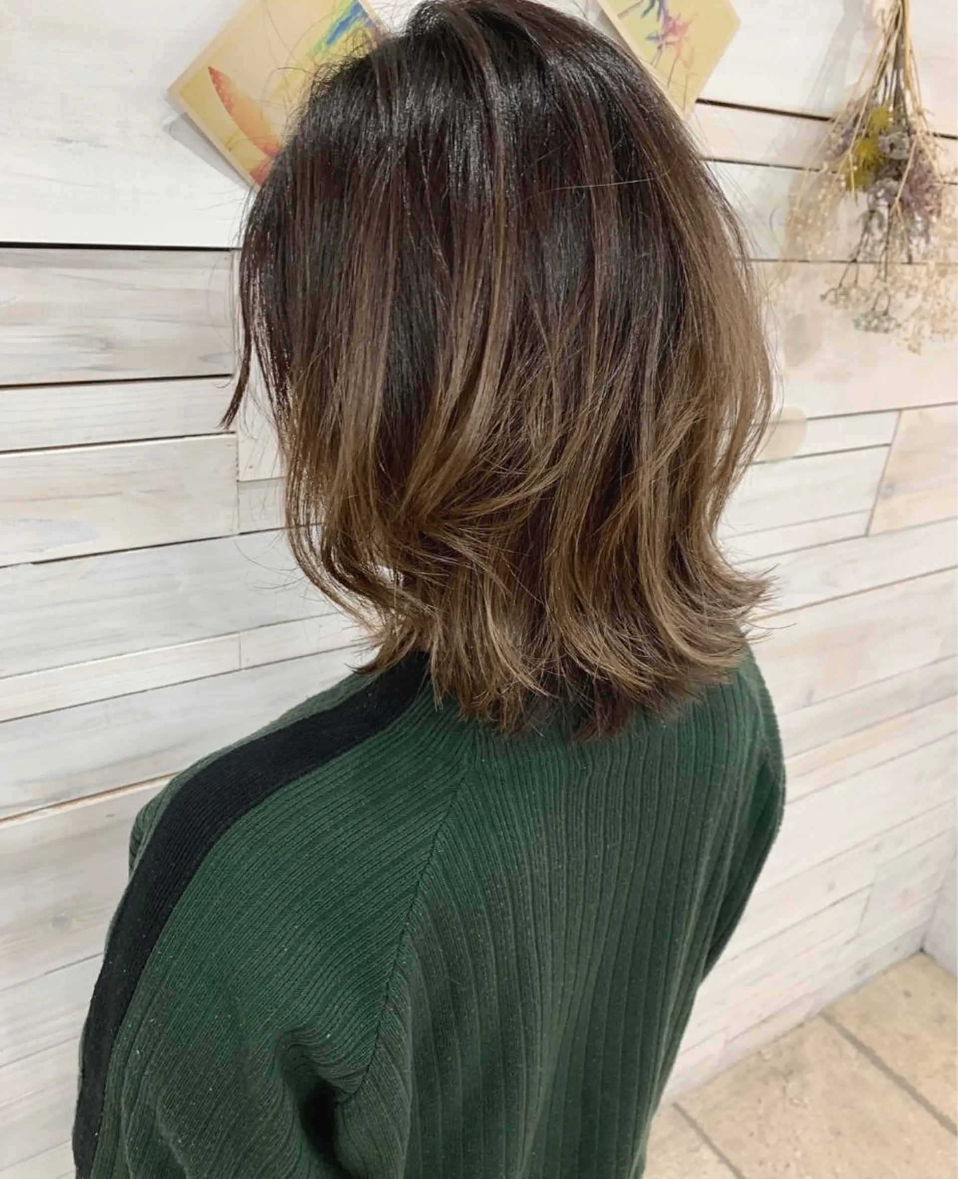 ミディアム カラー カット ヘアカラー トリートメント ハッシュカット/ボブ /レイヤー/彩奈のヘアスタイル