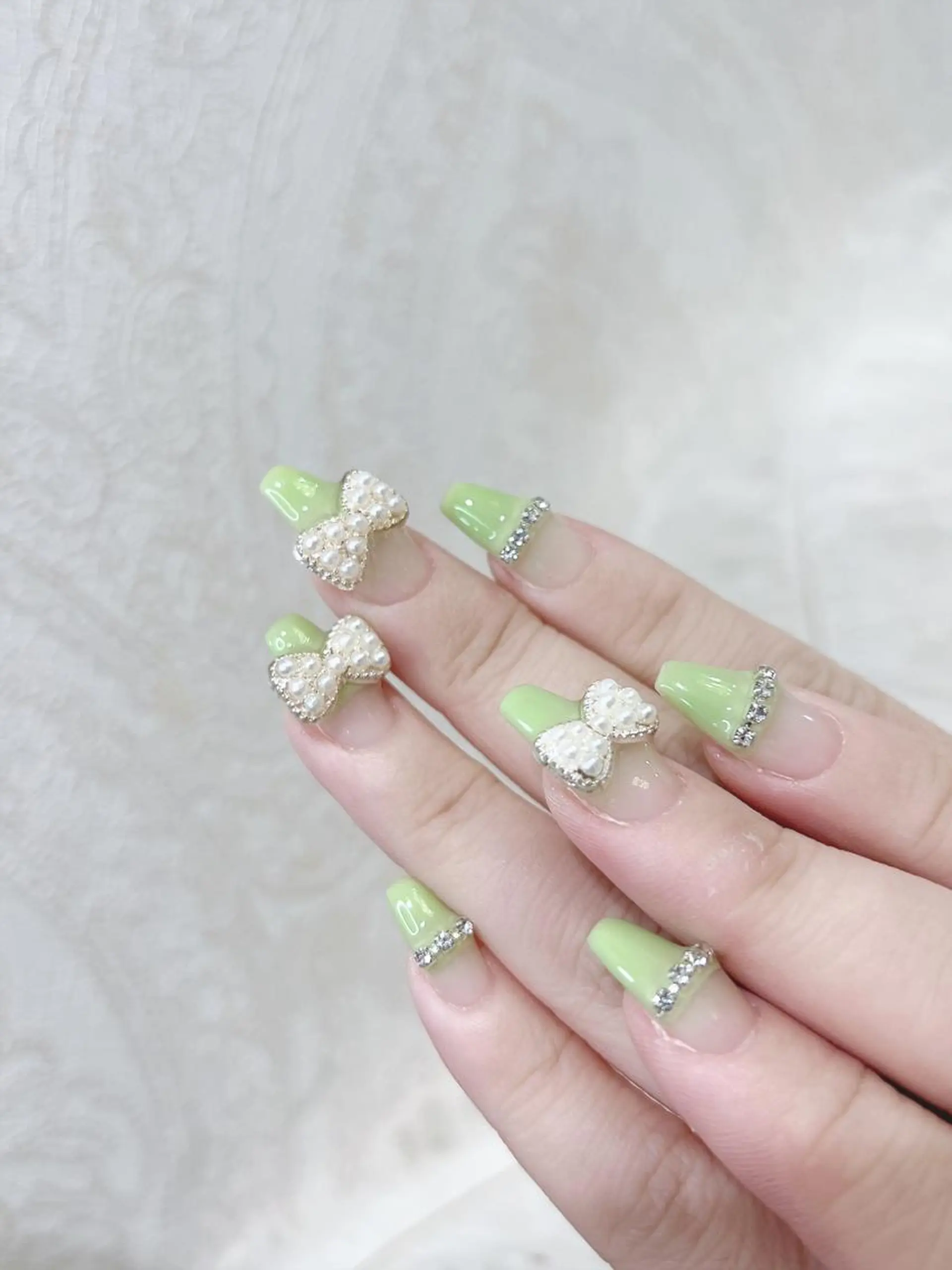 ネイル ワンホンネイル Ubuntu🎀 ネイルサロン✨のネイルデザイン