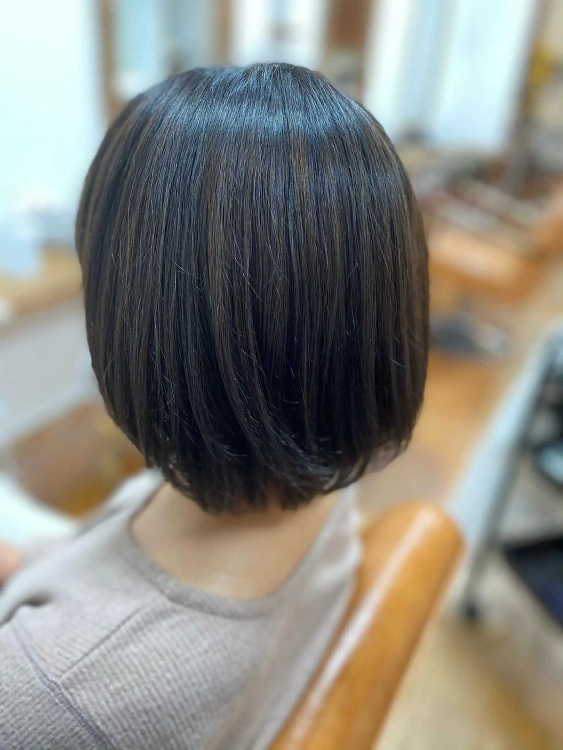 ミディアム カラー アッシュ 安澤 彩奈のヘアスタイル