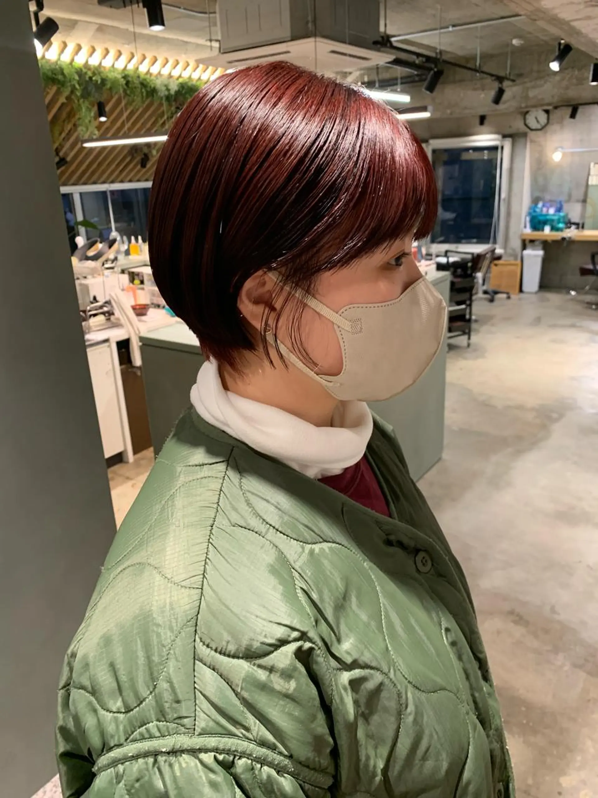 ショート カラー ブリーチ ブラウンカラー ブリーチなしカラー レッドカラー レッドブラウン 丸山璃子 /パーマ/レイヤーのヘアスタイル