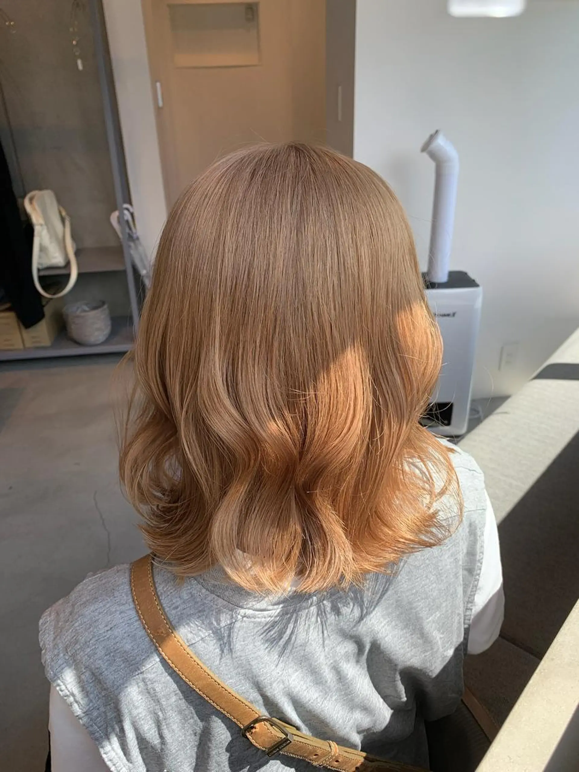 ミディアム カット 齋藤 みさきのヘアスタイル