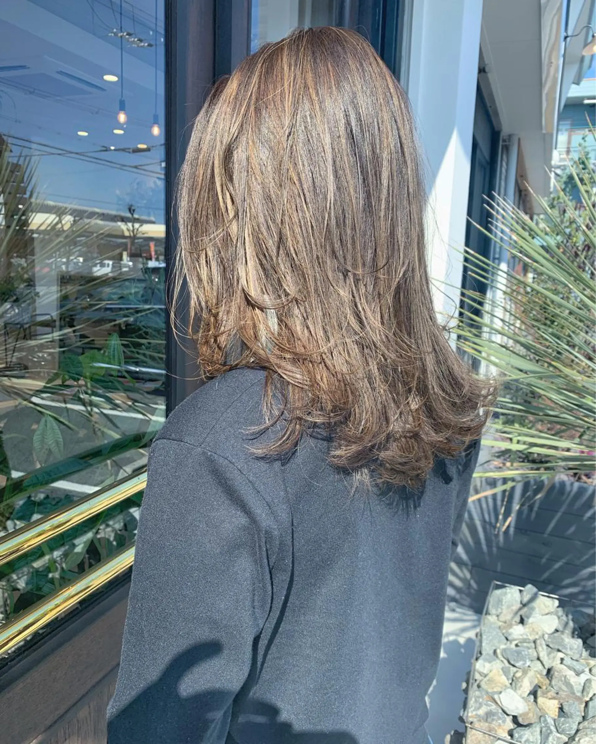 ミディアム カラー 吉原 由菜のヘアスタイル