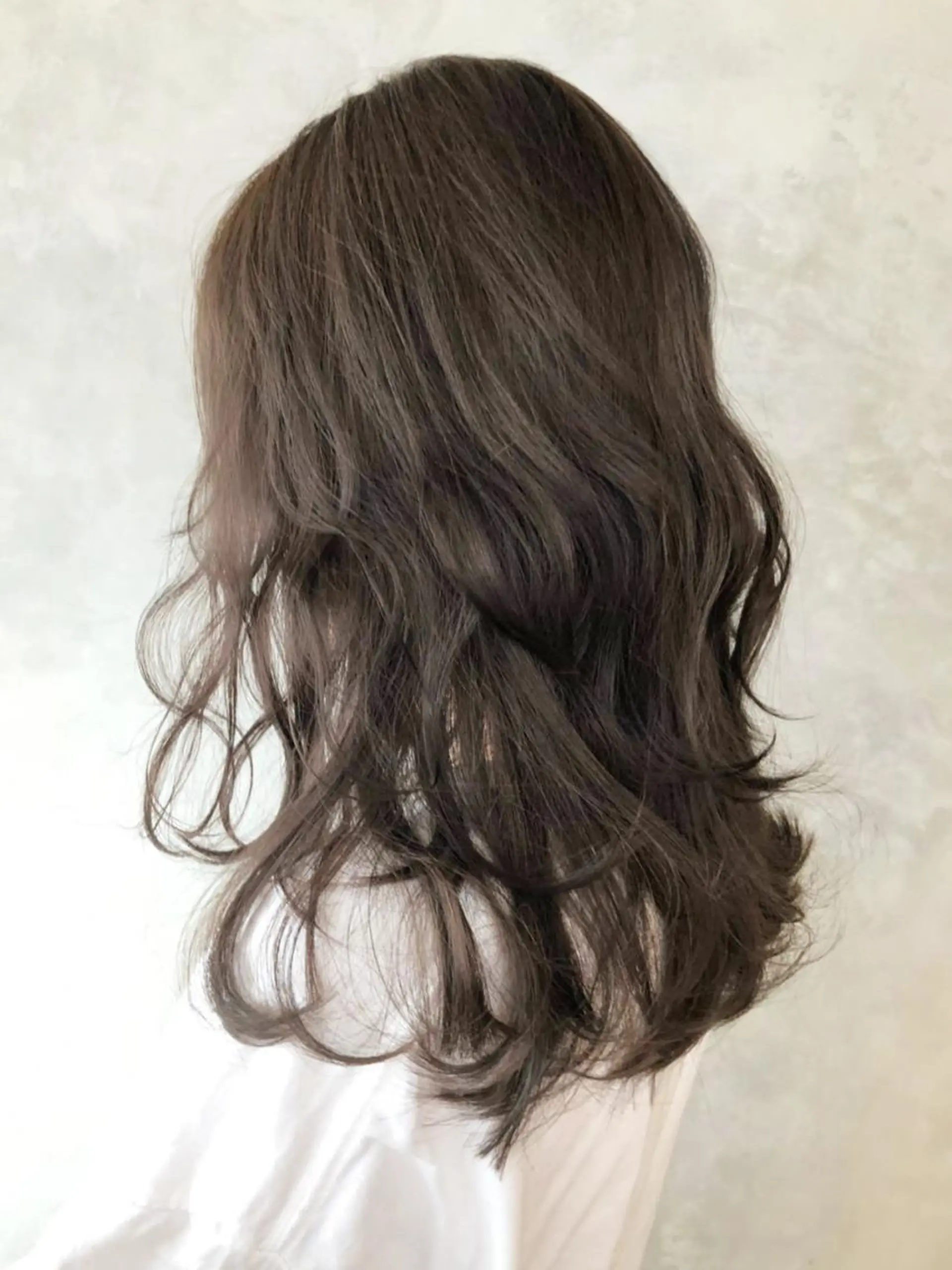 ミディアム カラー パーマ ヘアアレンジ グレージュ ITbyALBUM 中野店のヘアスタイル