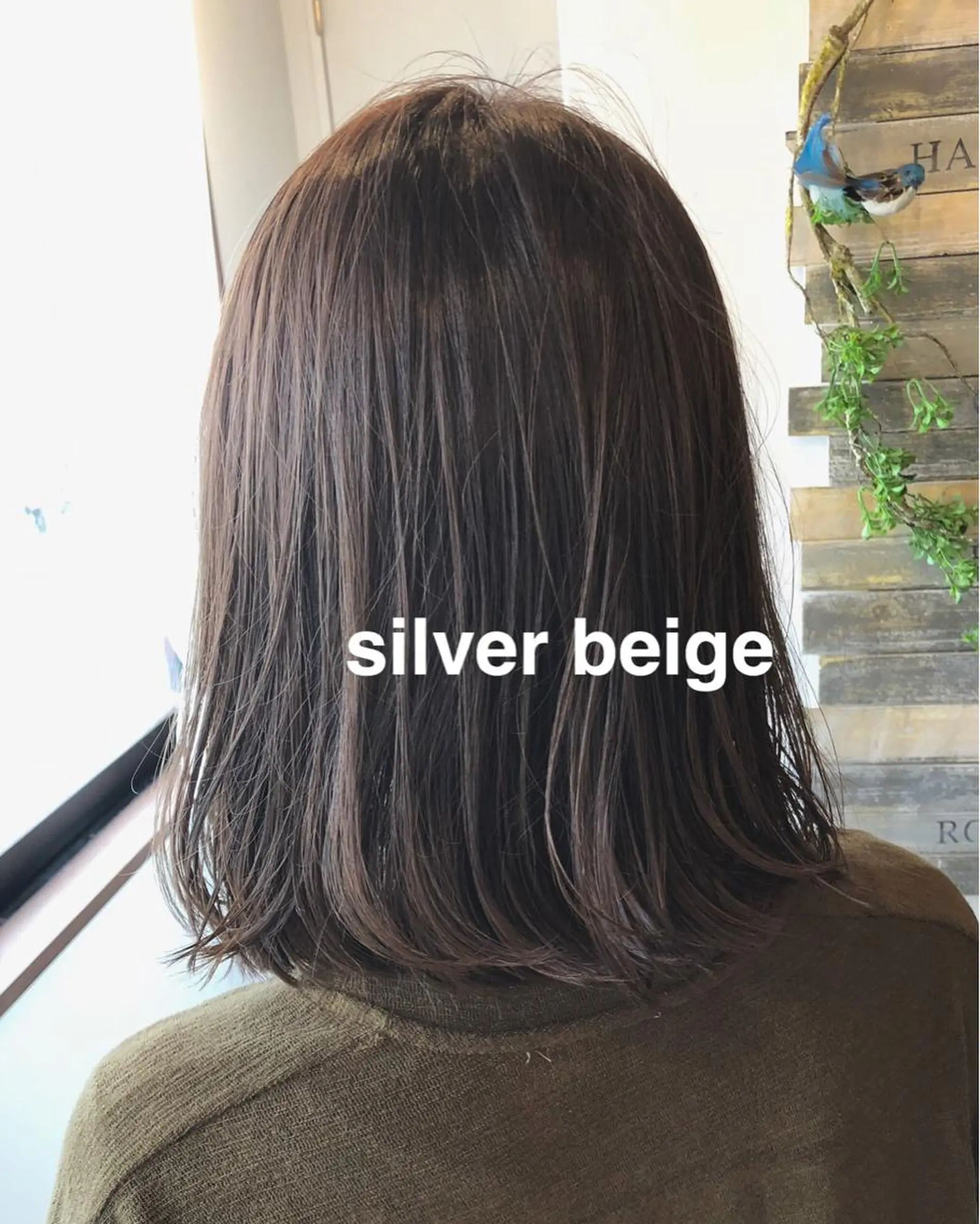 ミディアム JESSICA .のヘアスタイル