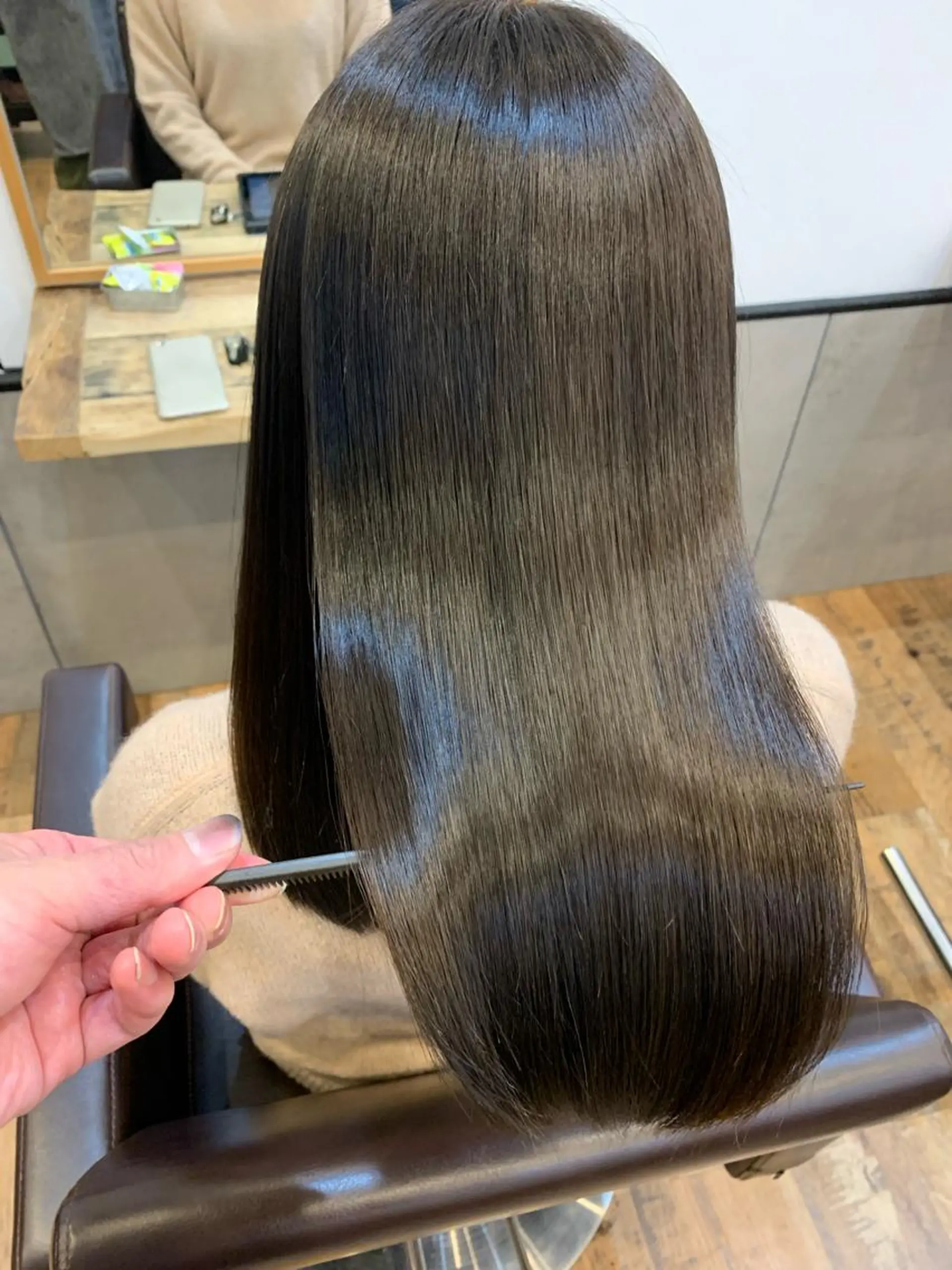 ロング カラー ブリーチ 髪質改善 トリートメント 酸性ストレート 🌟髪質改善/透明感 🌟代表RYOのヘアスタイル