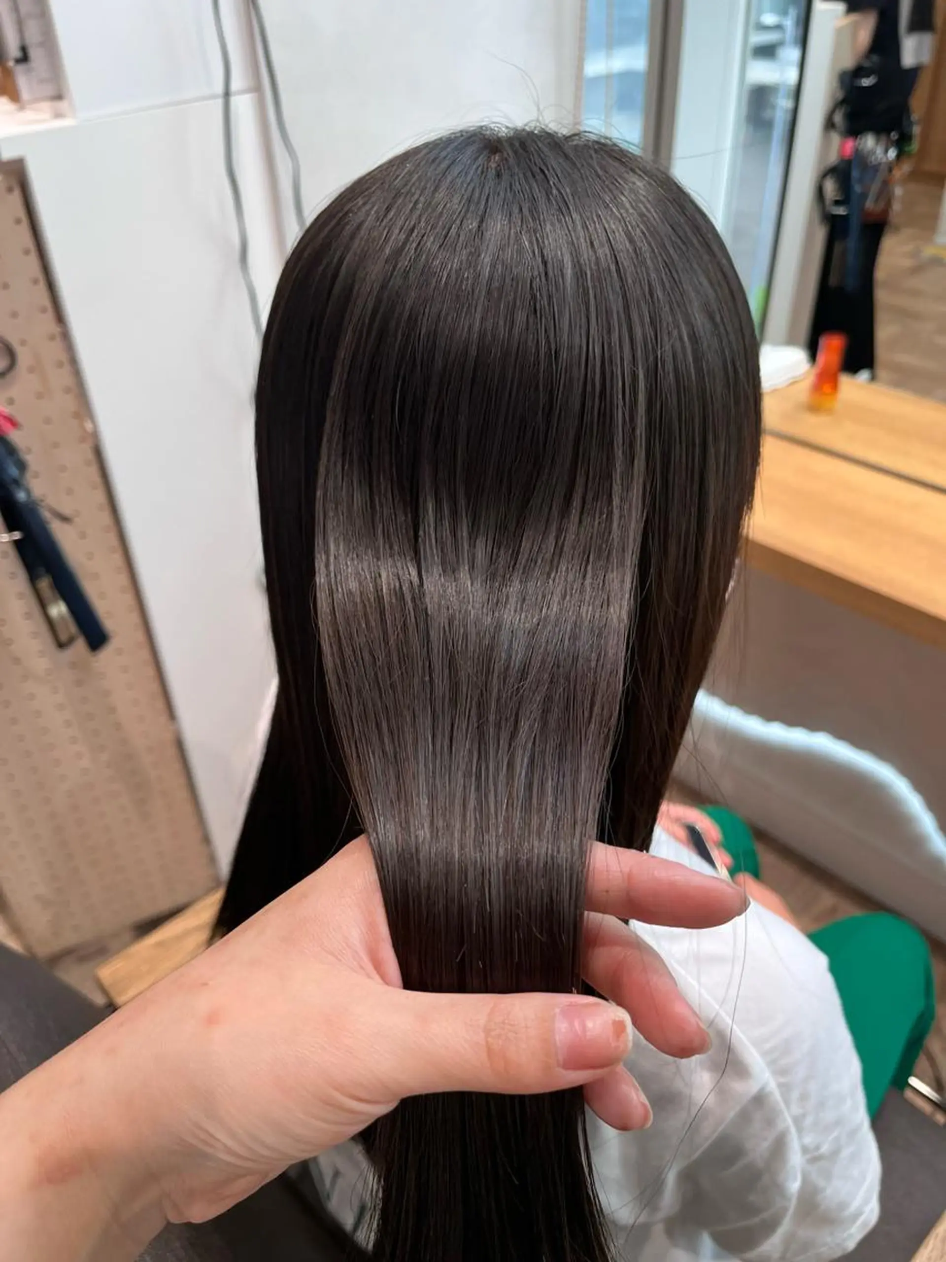 セミロング AVANCE. 古川楓のヘアスタイル