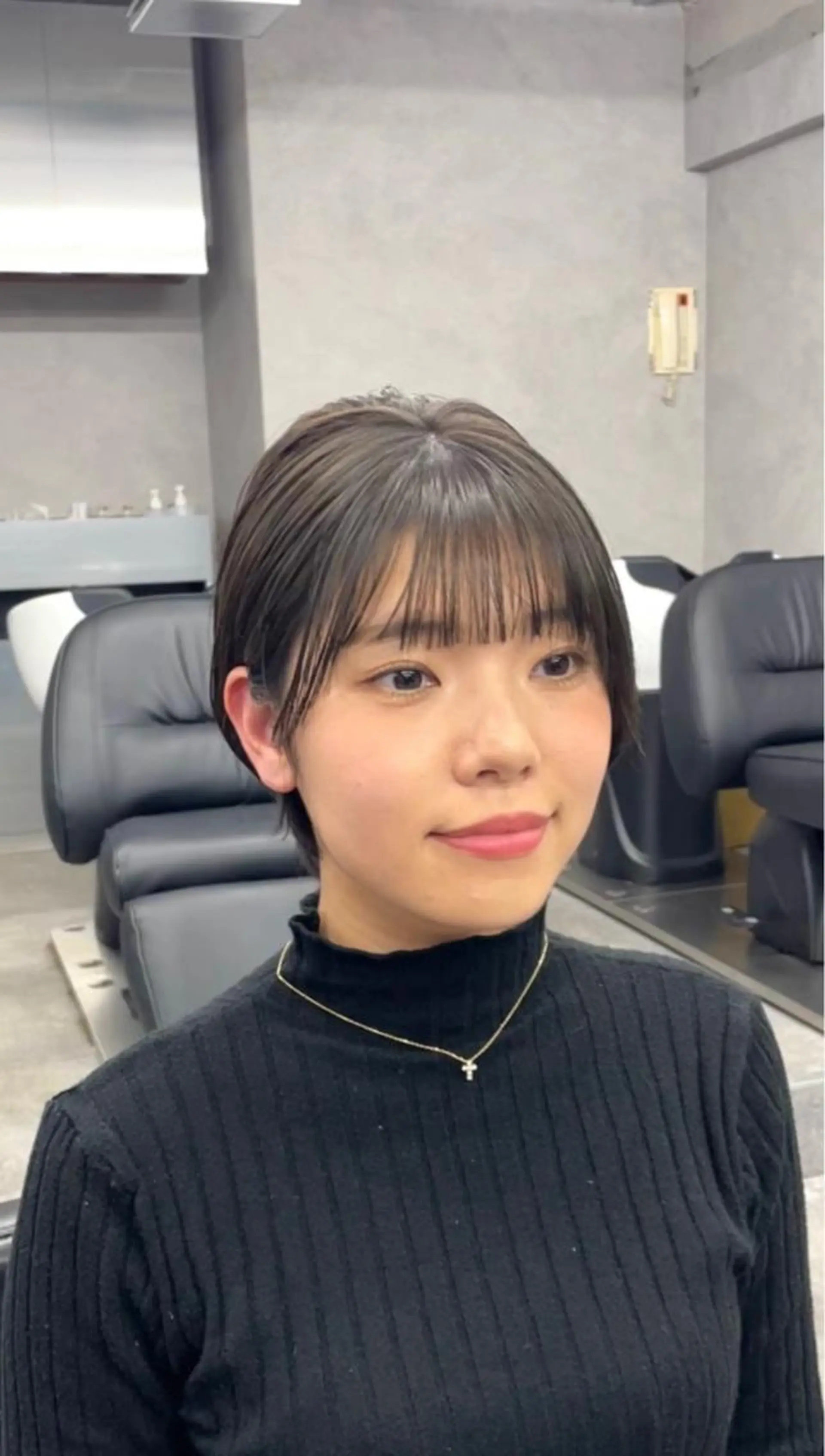 ショート カラー パーマ ヘアアレンジ メンズ キッズ ネイル マツエク・マツパ アイブロウ ショートヘア ショートネイル 大人スタイル 太田のヘアスタイル