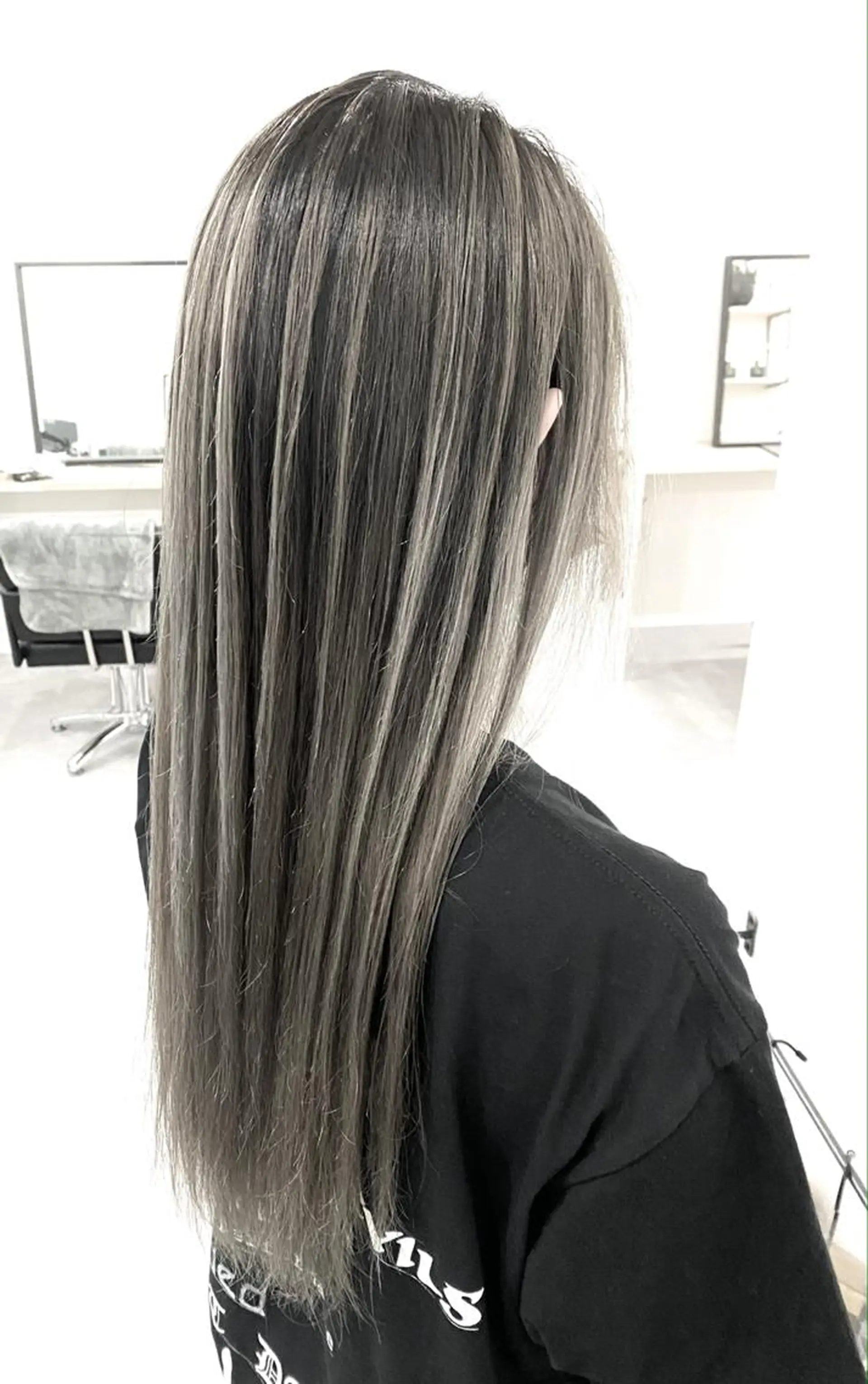 ロング シールエクステ アッシュ ボブ エクステ ハイライト シール、 ハネエクステのヘアスタイル