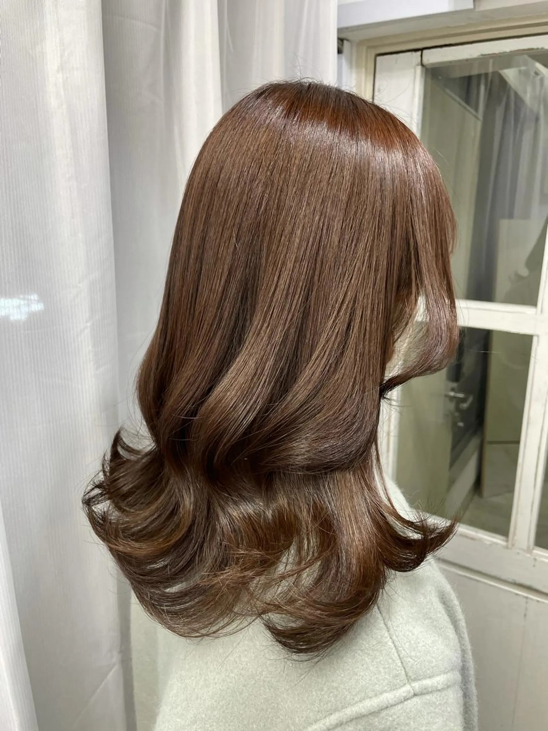 ミディアム カラー カット ヘアカラー トリートメント ヘアセット 韓国ヘア🤍髪質改善 🇰🇷AKANEのヘアスタイル