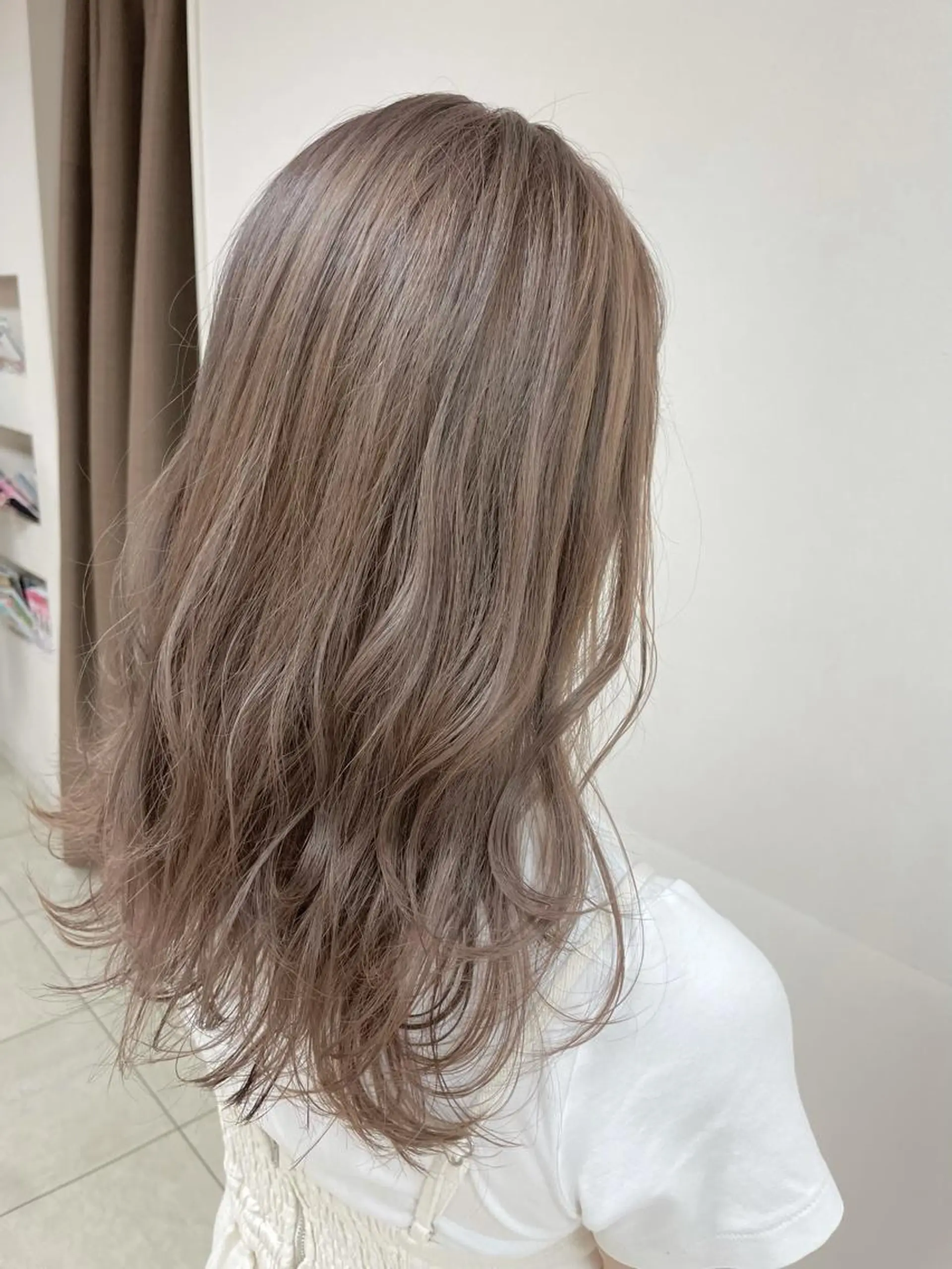 ロング カラー ヘアアレンジ ヘアカラー トリートメント 【Sweep】おじま のぞみのヘアスタイル