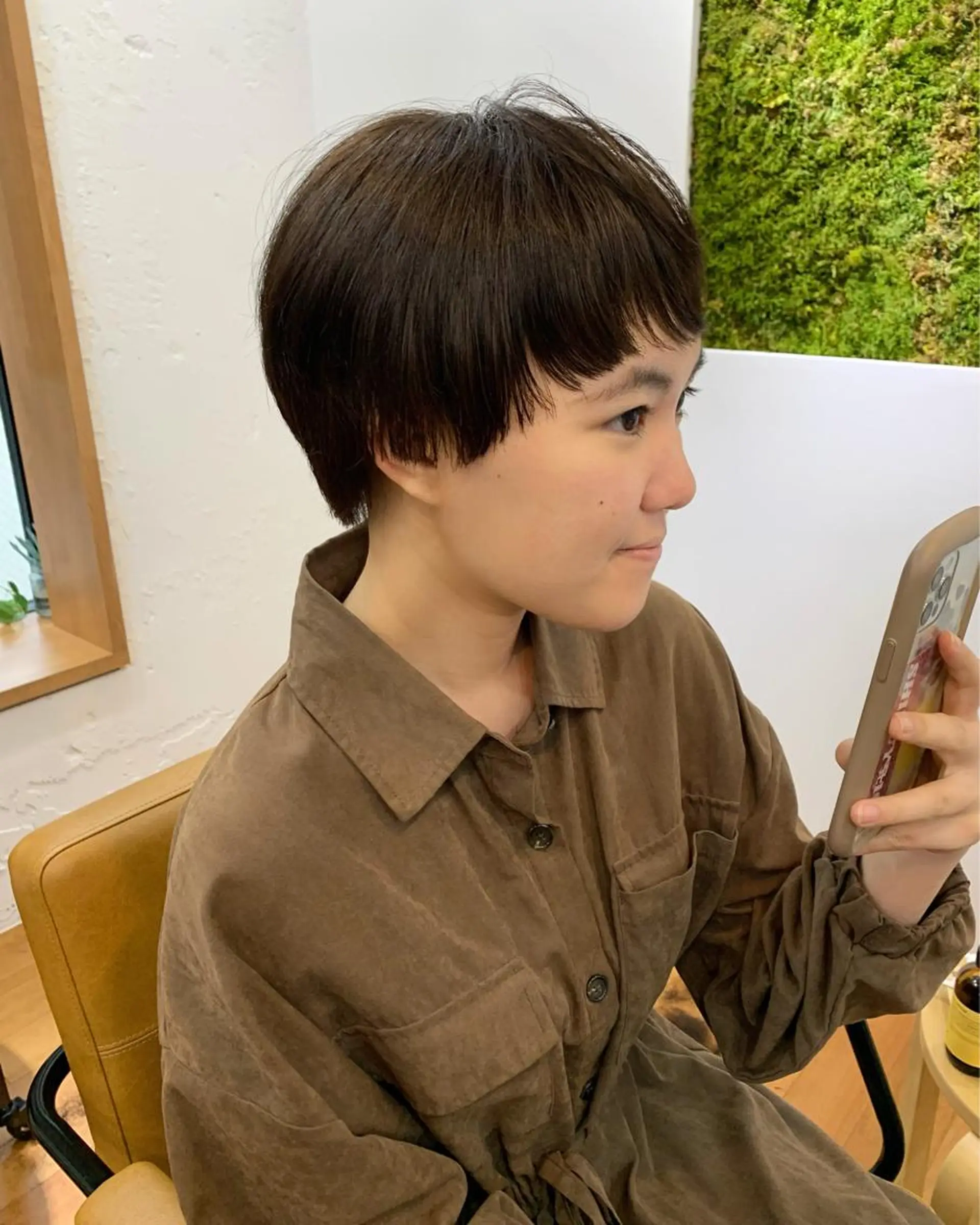 ショート ~洗練ナチュラル~ 🪵 岡田 知佳のヘアスタイル