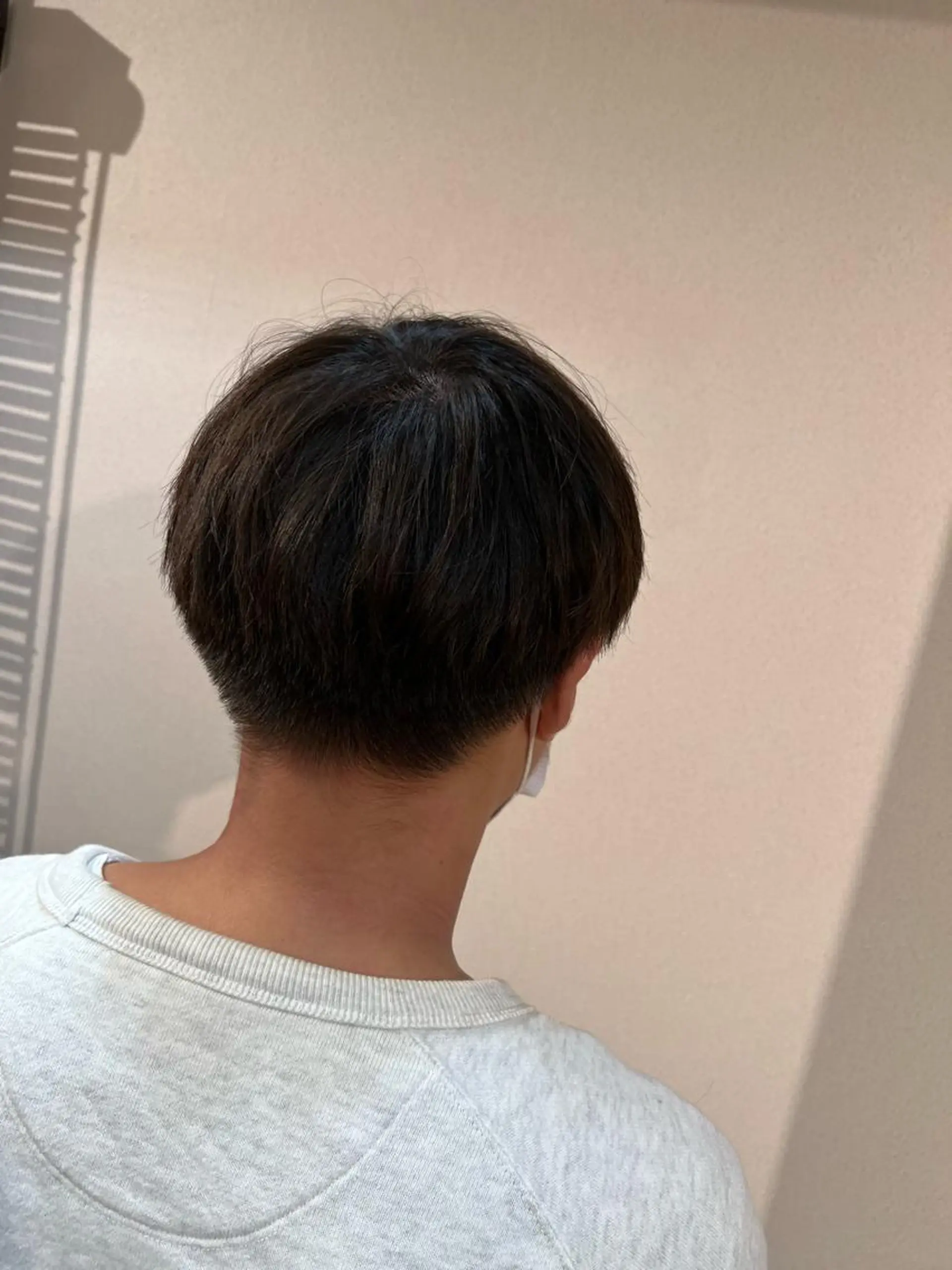 メンズ マッシュ 刈り上げ 丸山 明日香のヘアスタイル