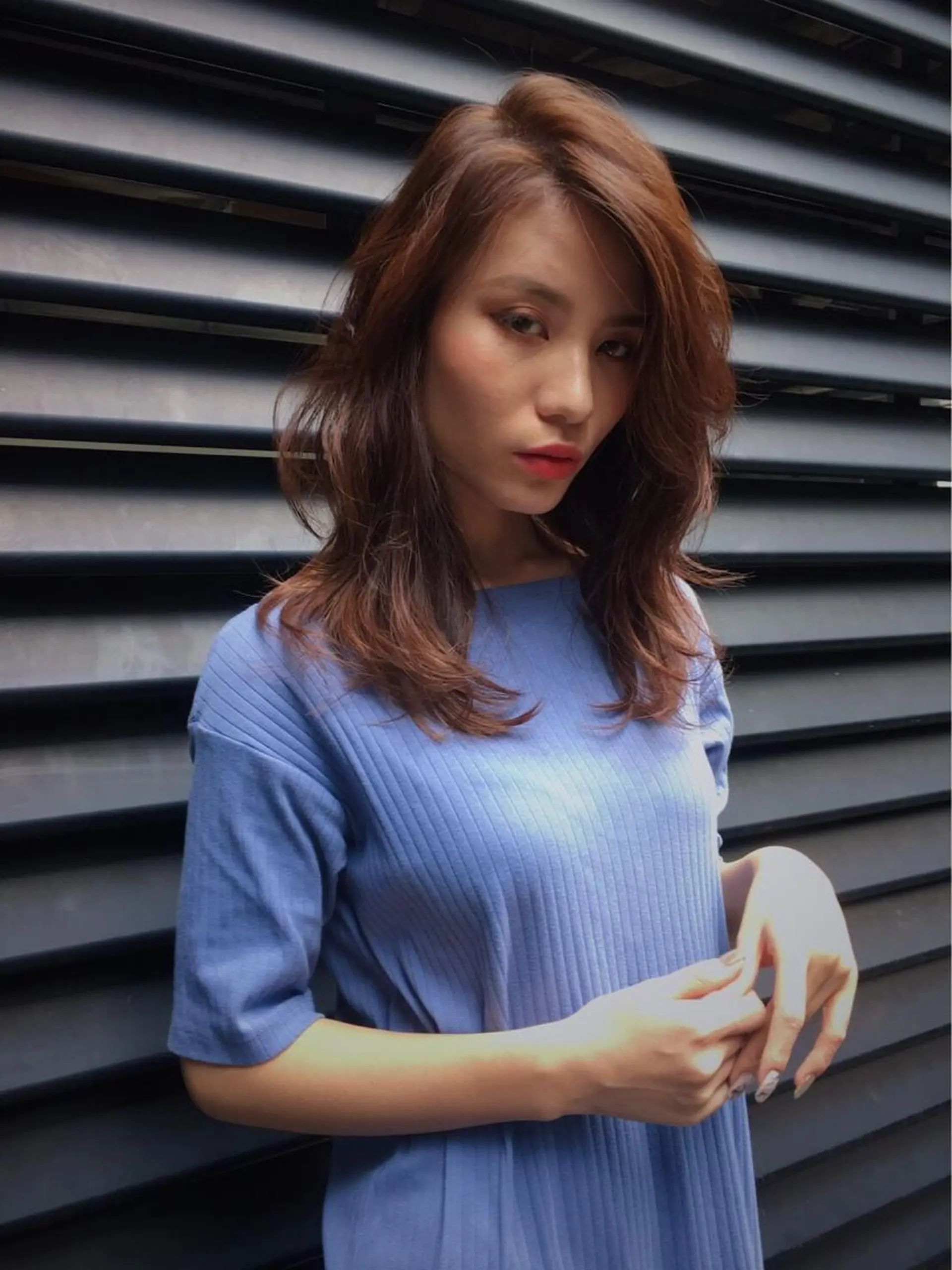 セミロング 横田 美咲のヘアスタイル