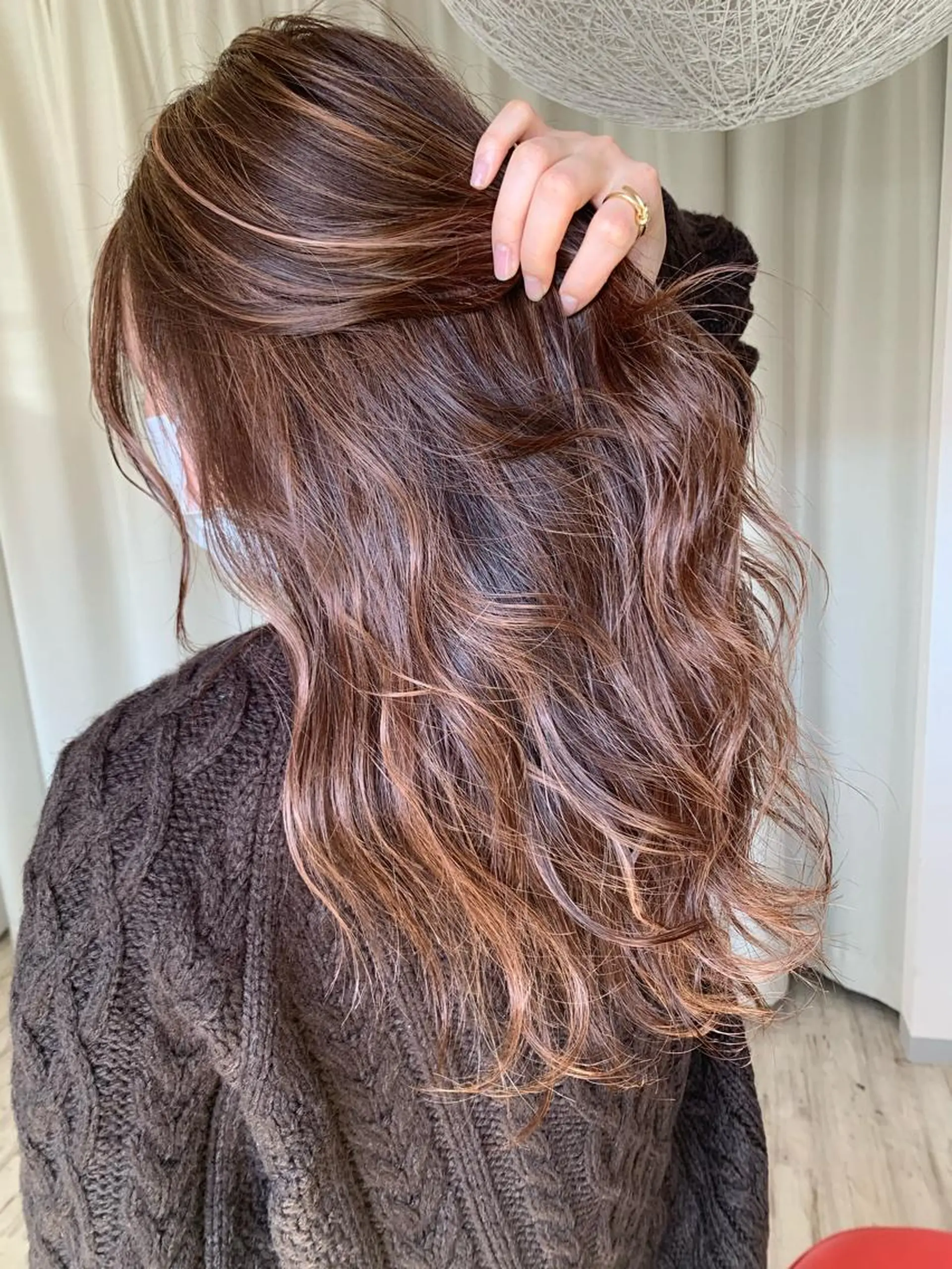 ロング カット ヘアカラー yoshihara yuukiのヘアスタイル