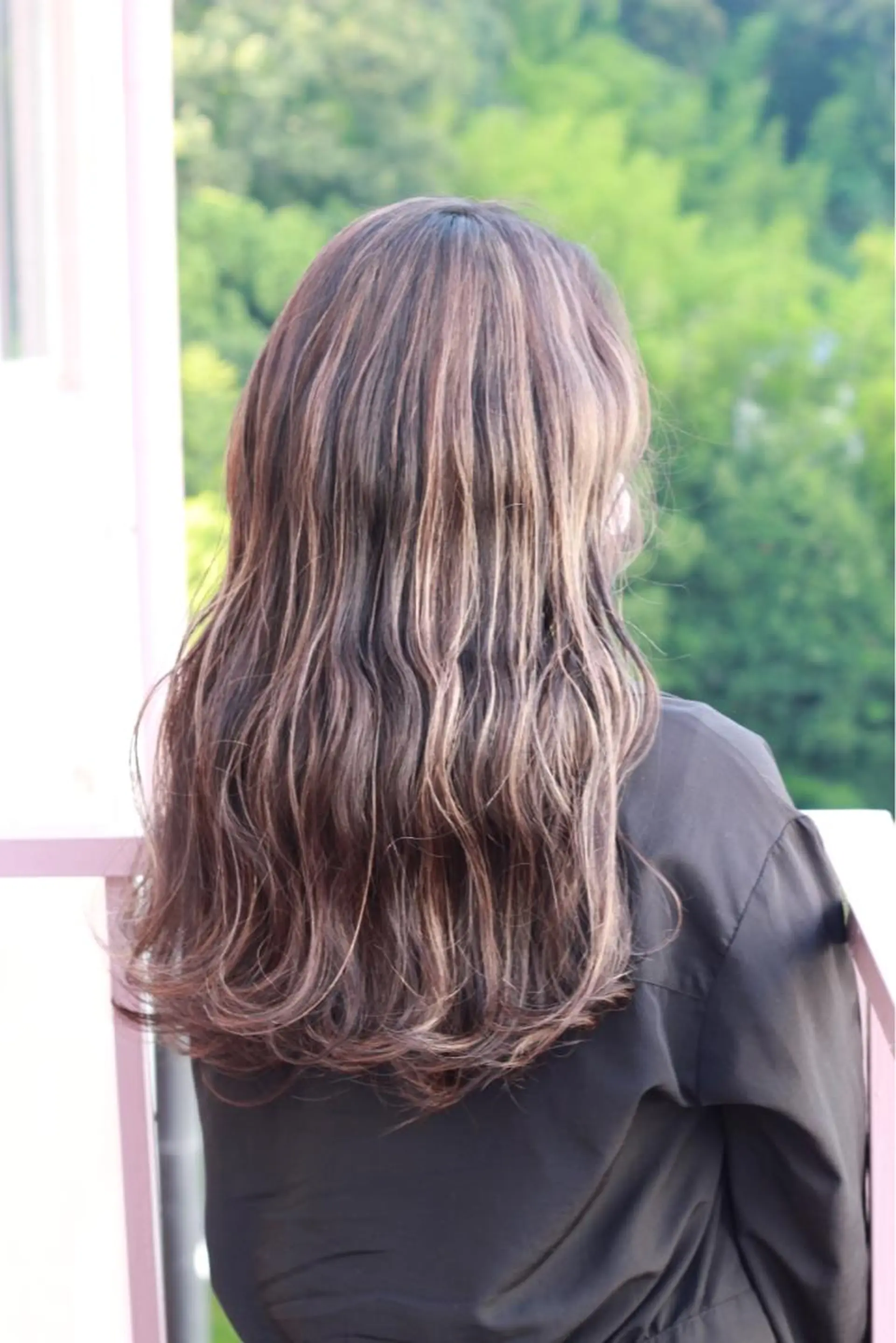 セミロング カラー ハイライトカラー ハイライト Viage （ビアージュ）のヘアスタイル