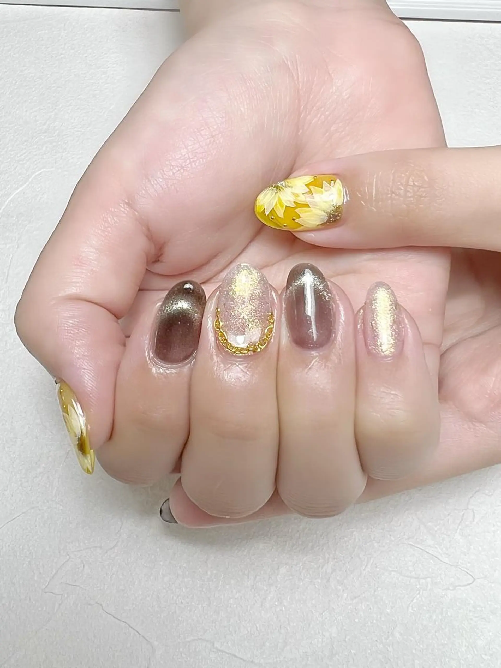 ネイル フラワーネイル マグネットネイル 夏ネイル rouse nail RISATOのネイルデザイン