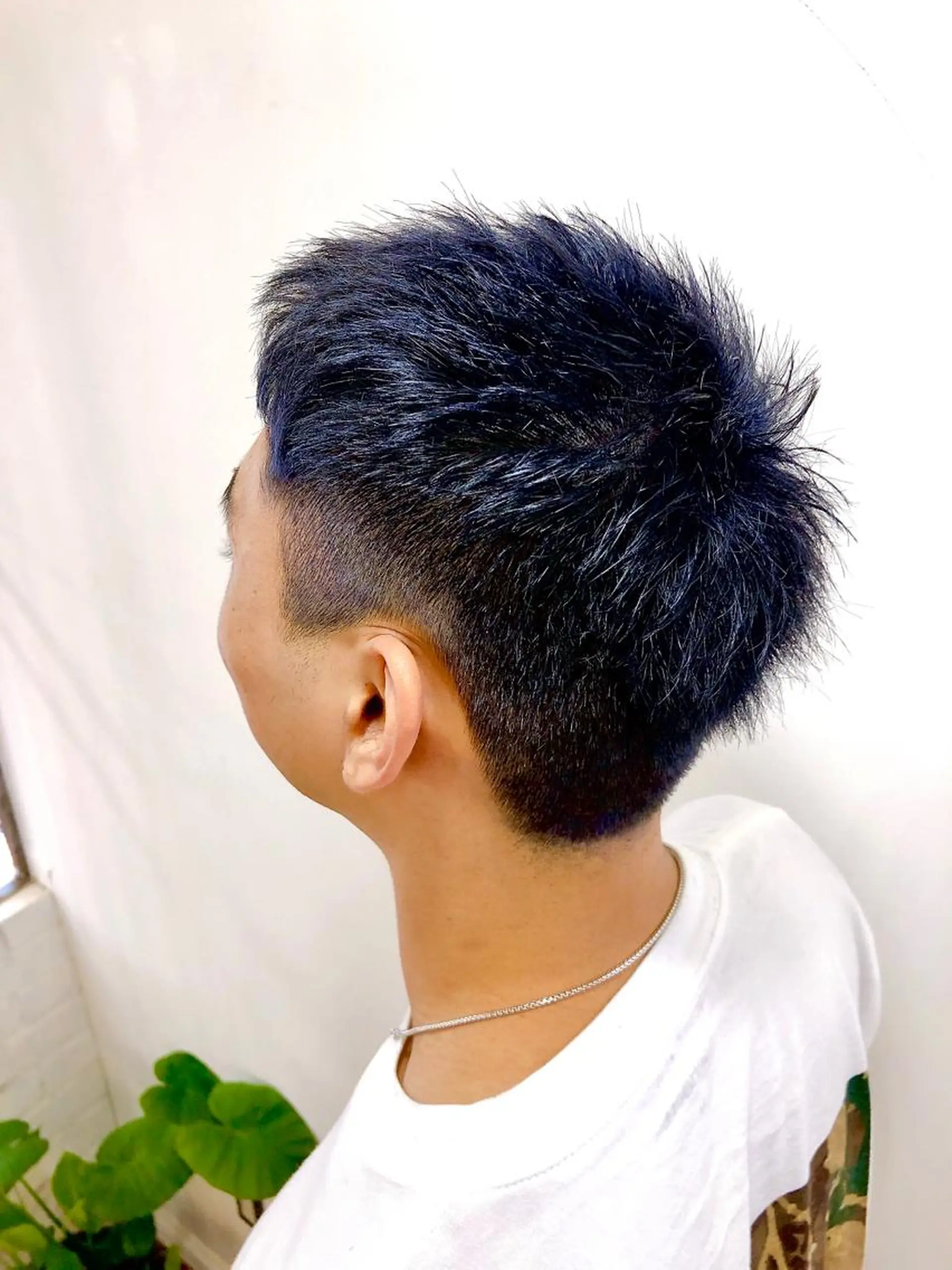 カラー ネイビーカラー ヘアカラー 佐藤 悠生 メンズパーマ.カットのヘアスタイル