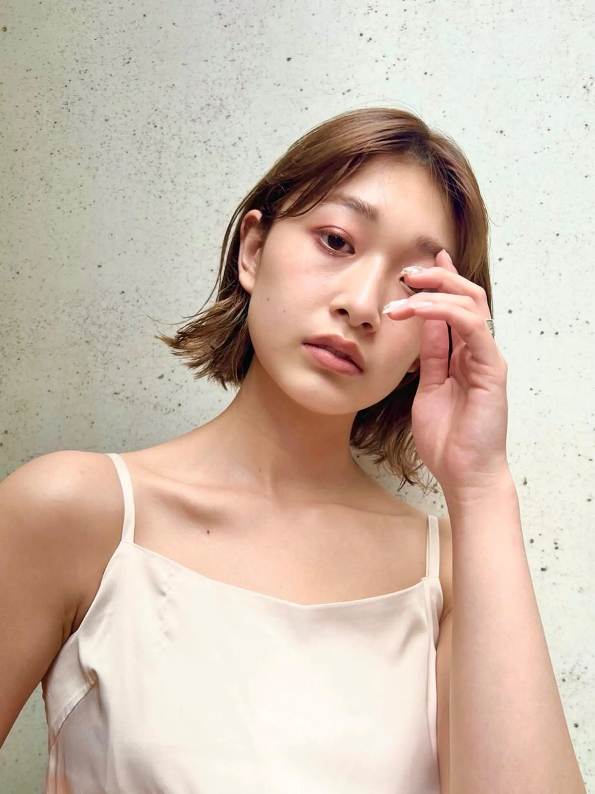 ミディアム カラー ベージュカラー 透明感カラー グレージュ ボブ カット ヘアカラー トリートメント レイヤー専門家 ダブルカラー修のヘアスタイル