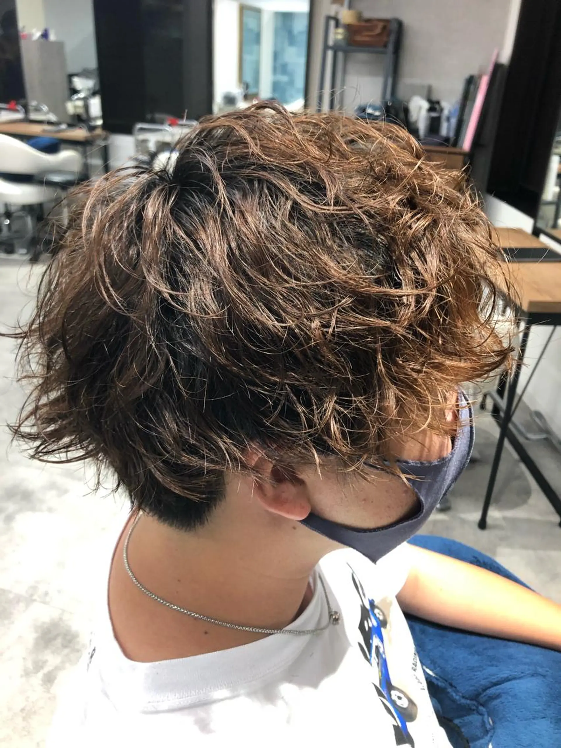パーマ メンズ メンズパーマ スパイラルパーマ Noyヨシモト ヒロトのヘアスタイル