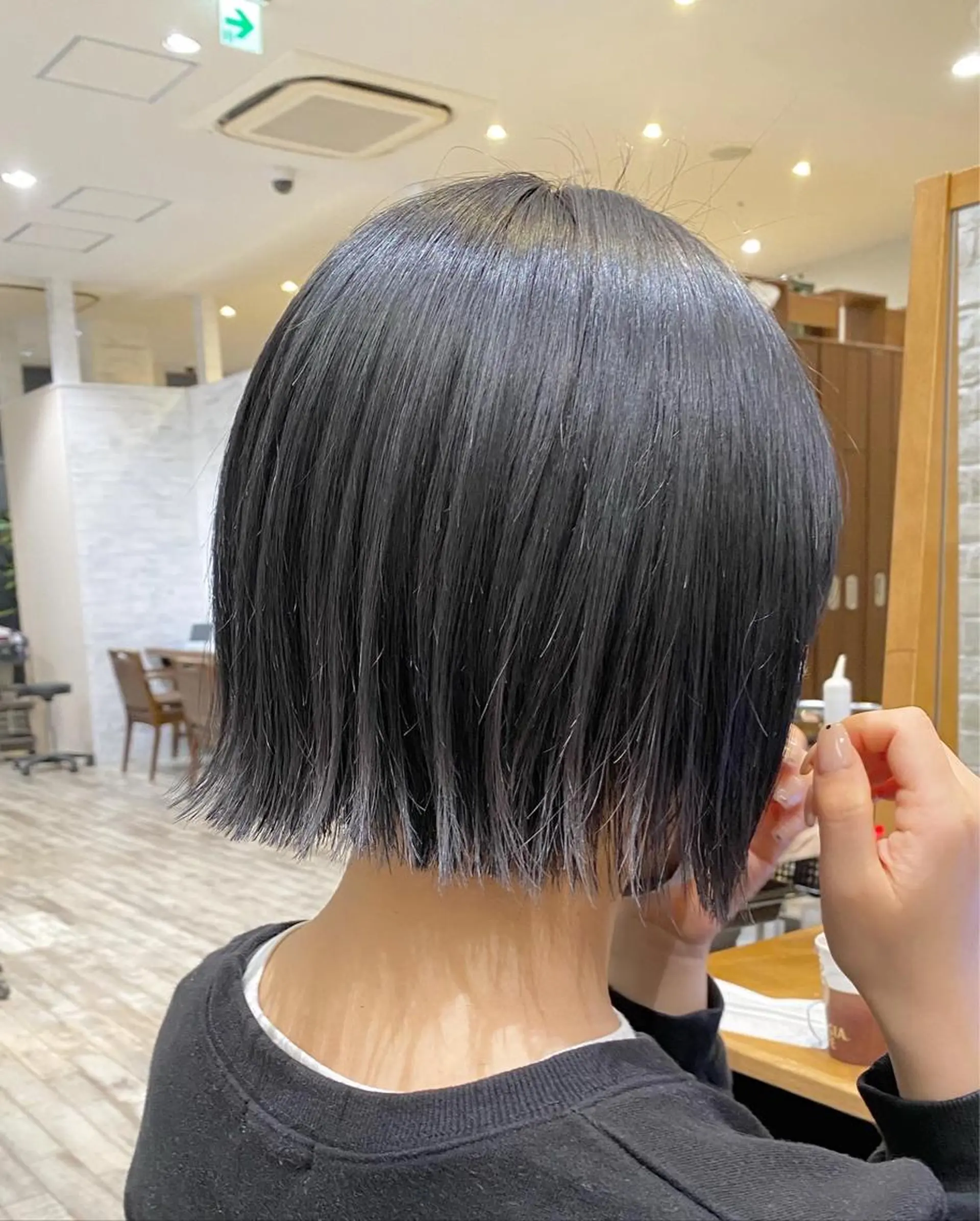 ショート 切りっぱなしボブ ボブ 栗原 瑞稀のヘアスタイル
