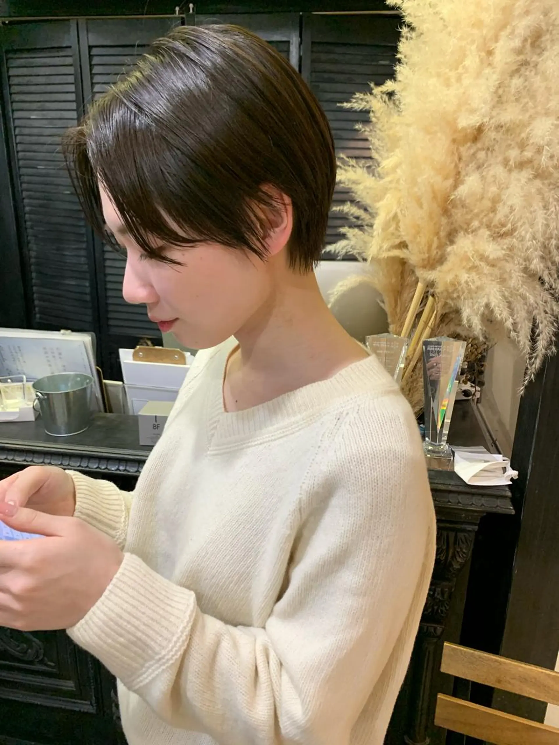 ショート カット トリートメント kvell by urban.所属・ショート・ボブ ・ウルフ✂︎IMAIのヘアスタイル