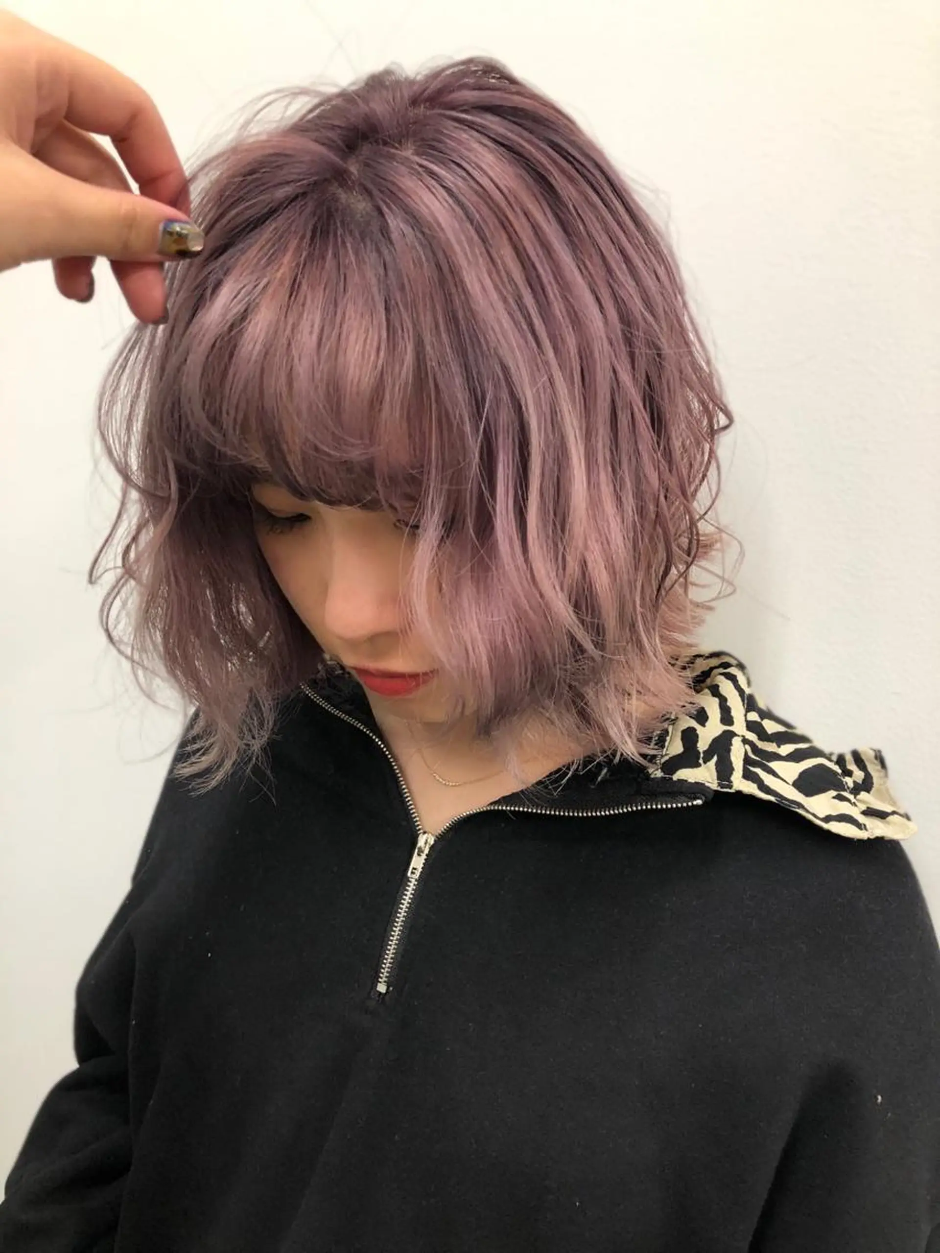 ショート カラー ラベンダーカラー ラベンダーピンク ピンクカラー Unami MIHA☘️*゜のヘアスタイル