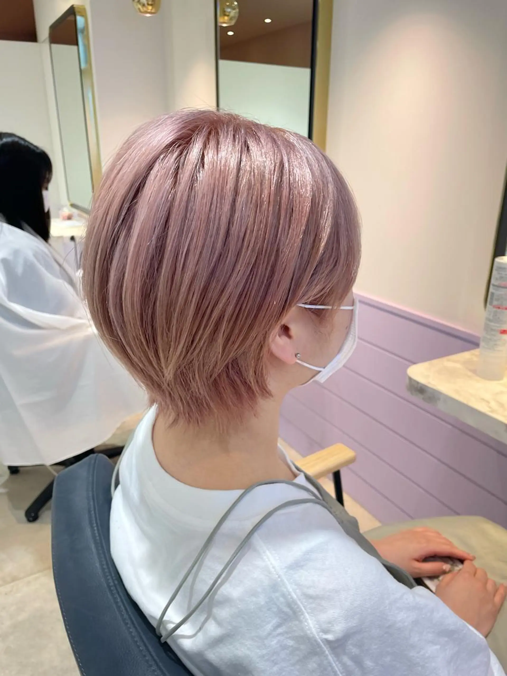 ショート カラー バレイヤージュ ベージュカラー ブリーチ ブルーカラー ブルーグレー 新宿御苑前/新宿 Ryuseiのヘアスタイル