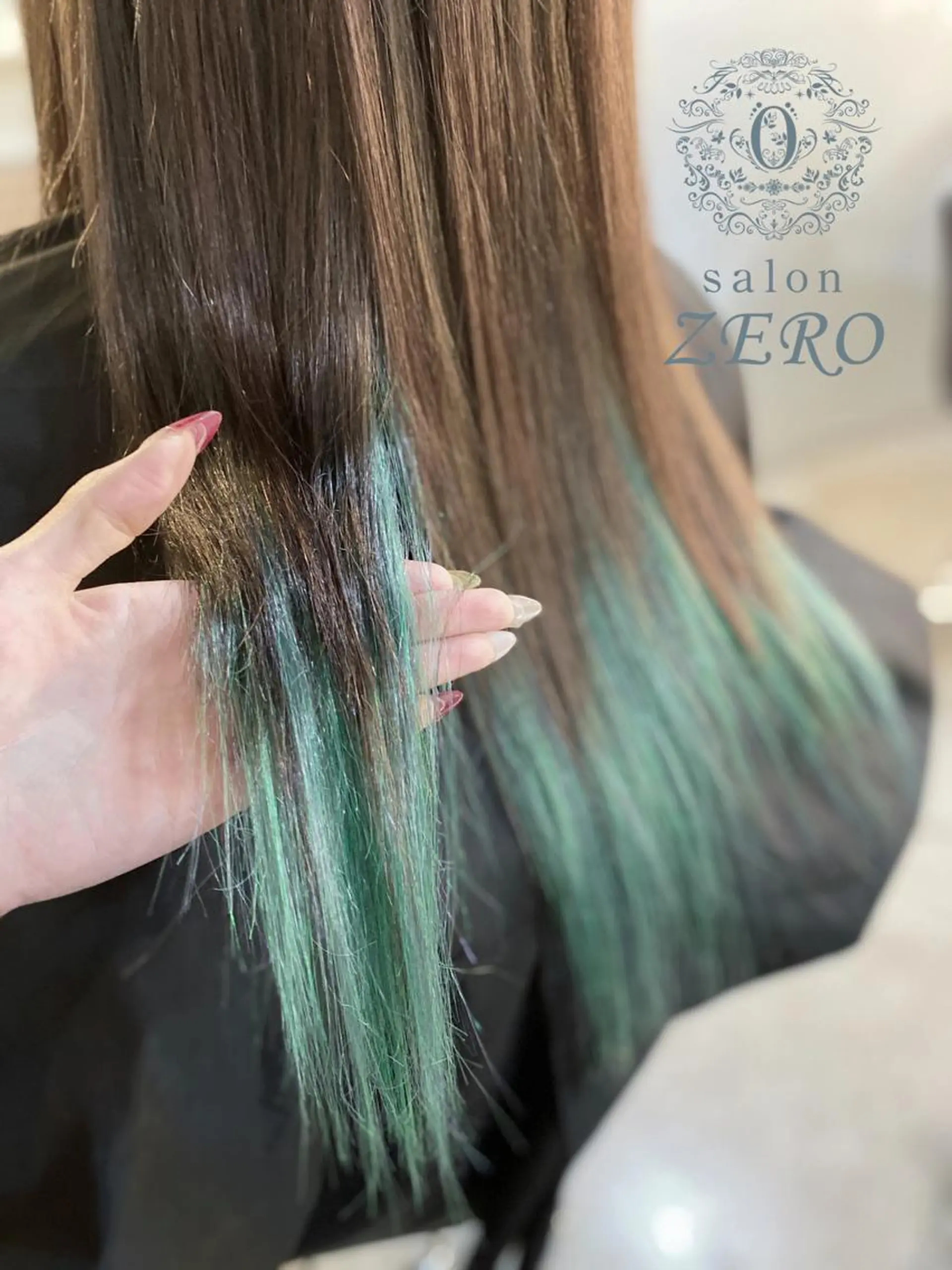 ロング カラー ヘアアレンジ エメラルドグリーン グラデーションカラー エクステ Hair Make Salon ZEROのヘアスタイル