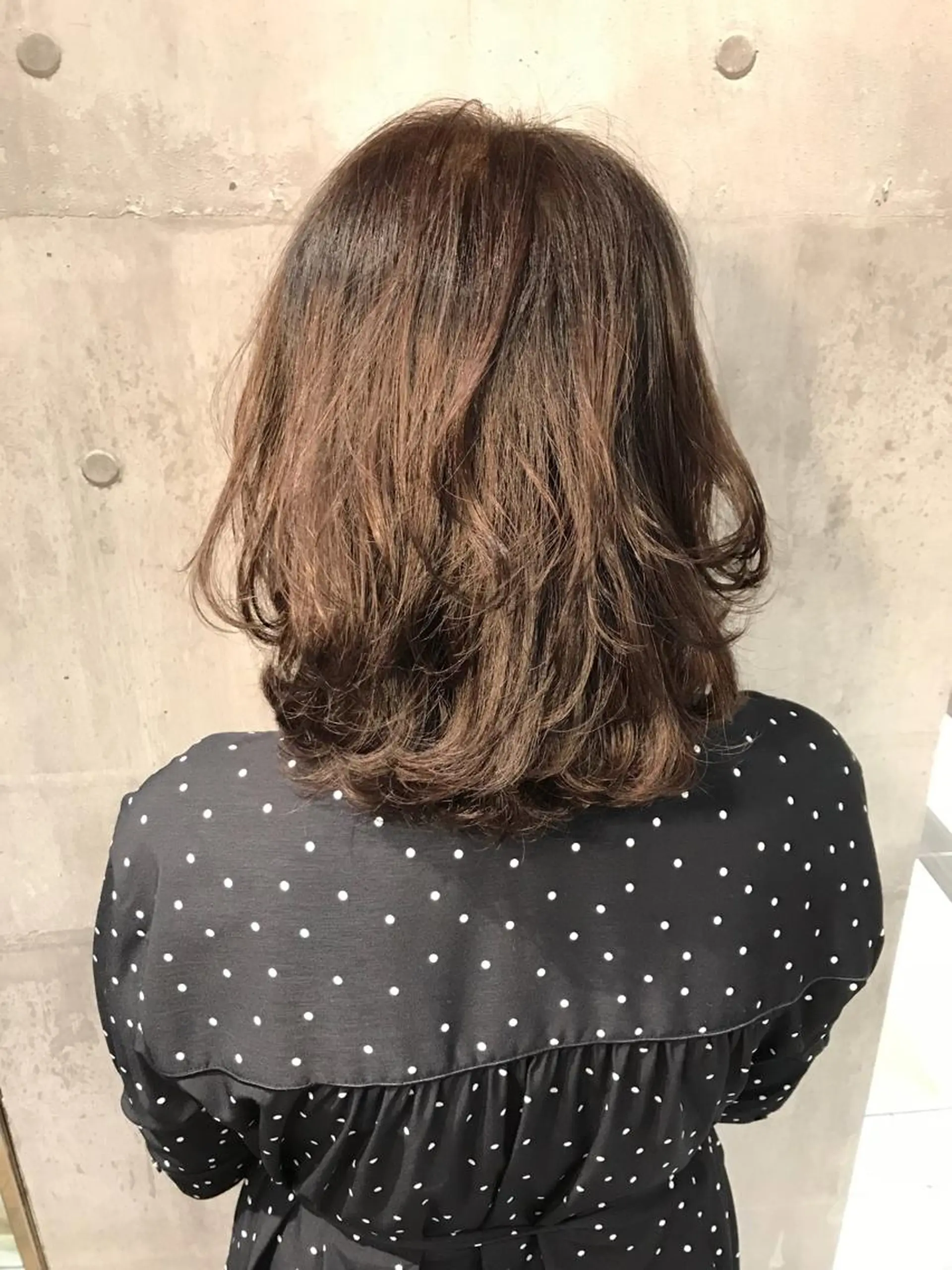 ミディアム カラー ベージュカラー ウルフカット カット ヘアカラー トリートメント 田室 和幸のヘアスタイル