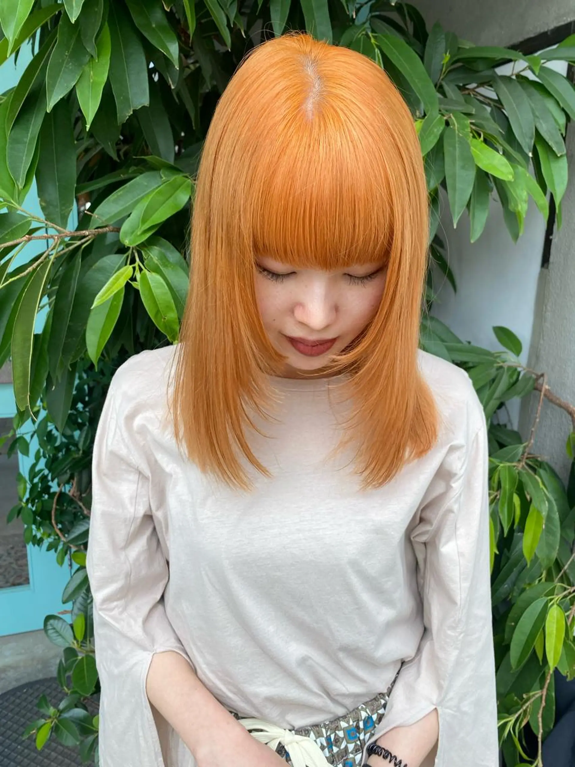 セミロング KVELL ユナのヘアスタイル