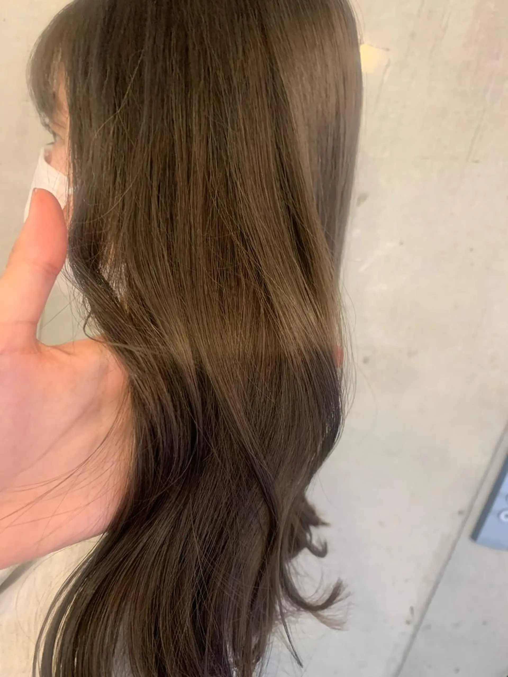 ミディアム 🌷横浜/レイヤー /艶カラー🌷のヘアスタイル