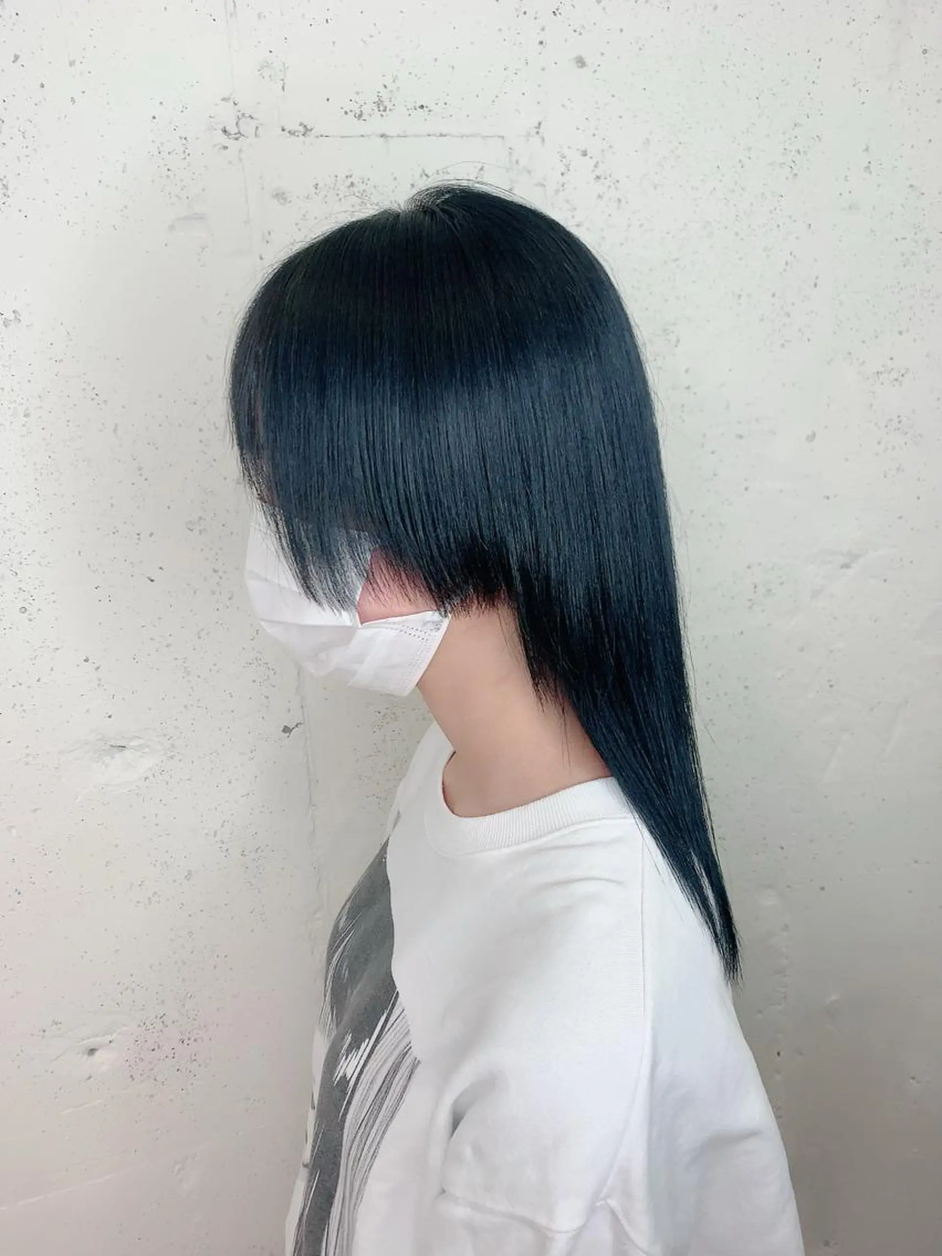 ミディアム カラー 透明感ハイトーン🦄 キラ🌈のヘアスタイル