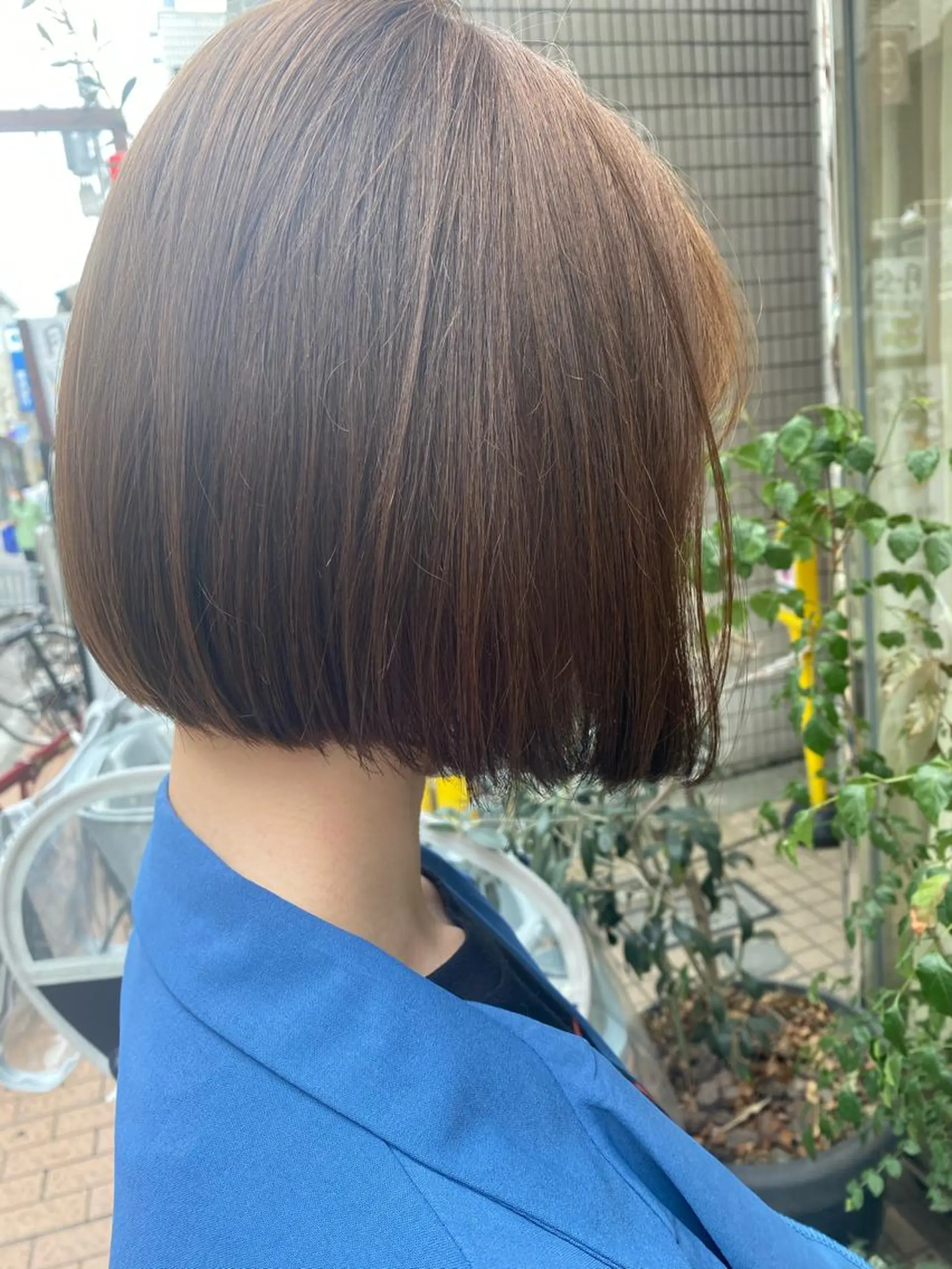 ミディアム カット 宮内 真乃のヘアスタイル