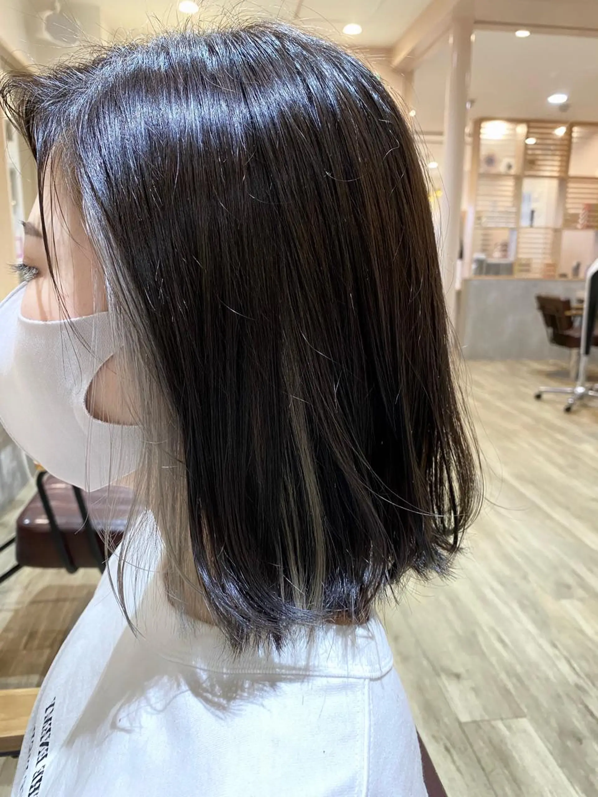 ショート カラー ブリーチ シルバー ヘアカラー トリートメント マンツーマン/透明感 foi hairのヘアスタイル