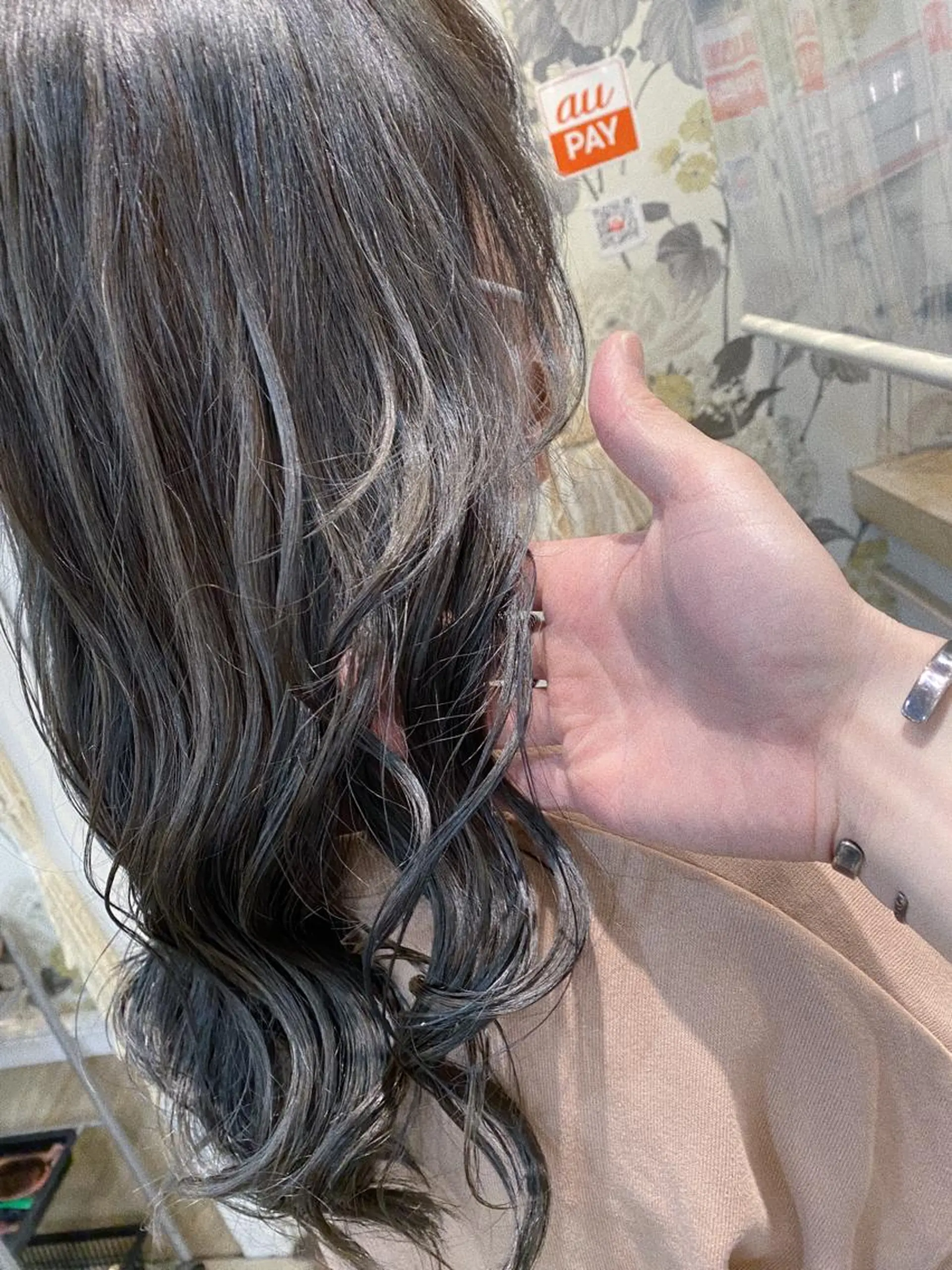 ロング ハイライト Sabby氏川洸希 パーマのヘアスタイル