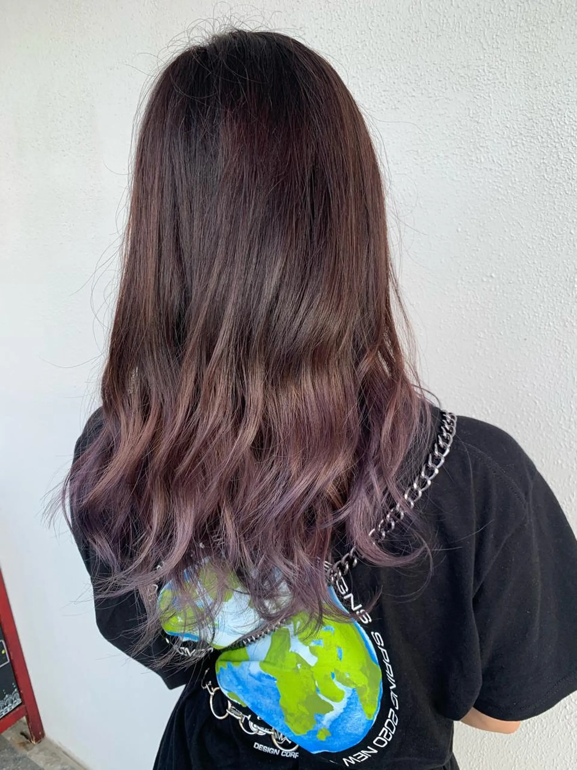 ロング カラー グラデーションカラー パープルカラー 工藤 萌香のヘアスタイル