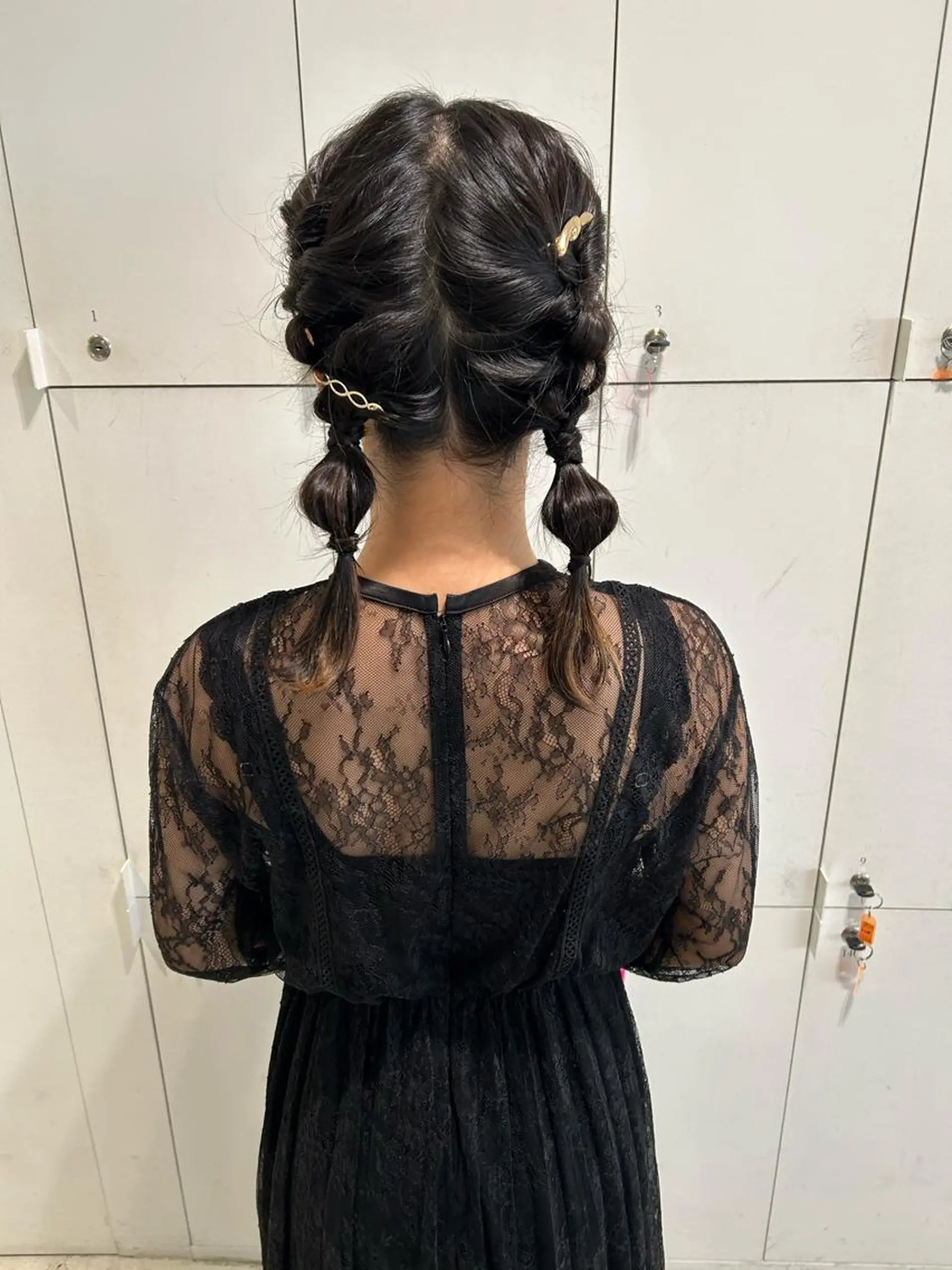 ミディアム ヘアアレンジ ヘアセット 透明感カラー🫧 nanohaのヘアスタイル