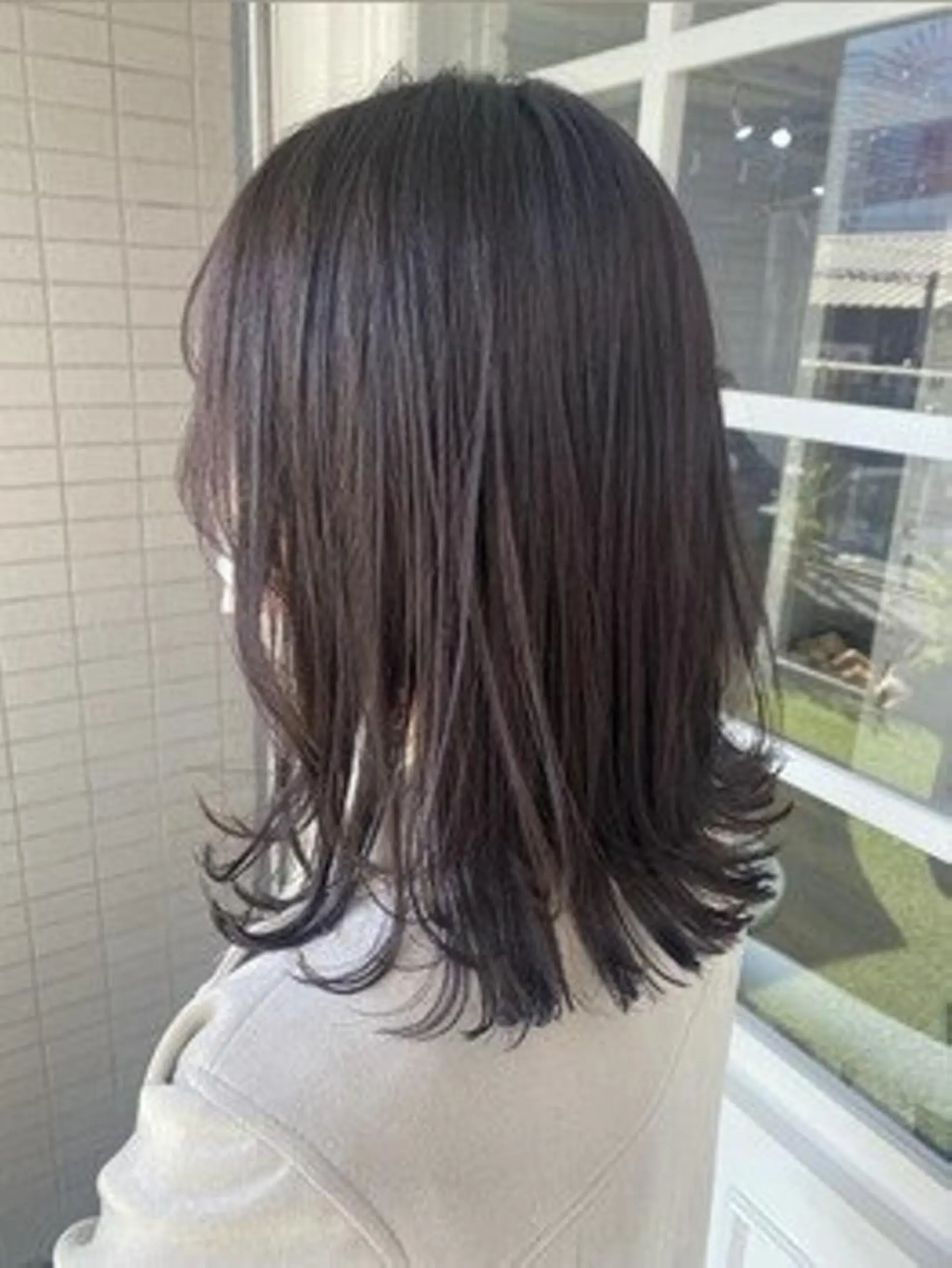 セミロング カラー ヘアアレンジ パーマ セミロングパーマ アディクシーカラー ベージュカラー ブリーチ ケアカラー カット トリートメント ヘアケア特化型サロン newi 梅田のヘアスタイル