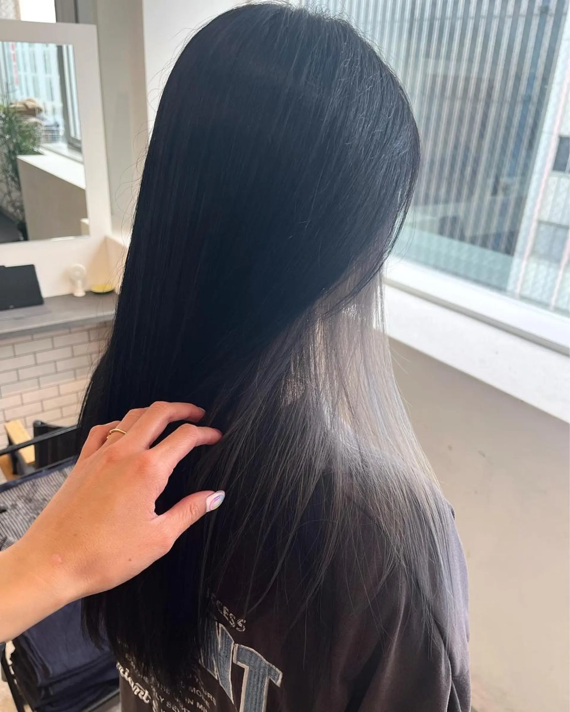 ロング カラー JIL BLAN 京都所属・RU RIのヘアスタイル