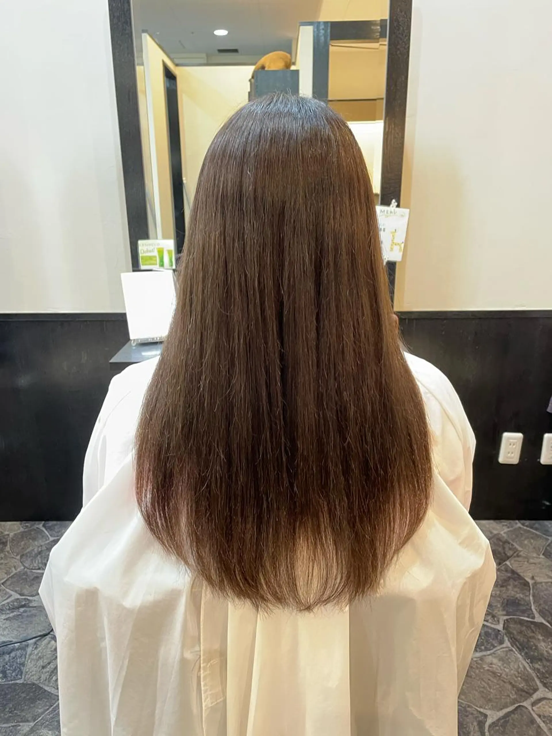 セミロング カラー 中尾 唯音名のヘアスタイル