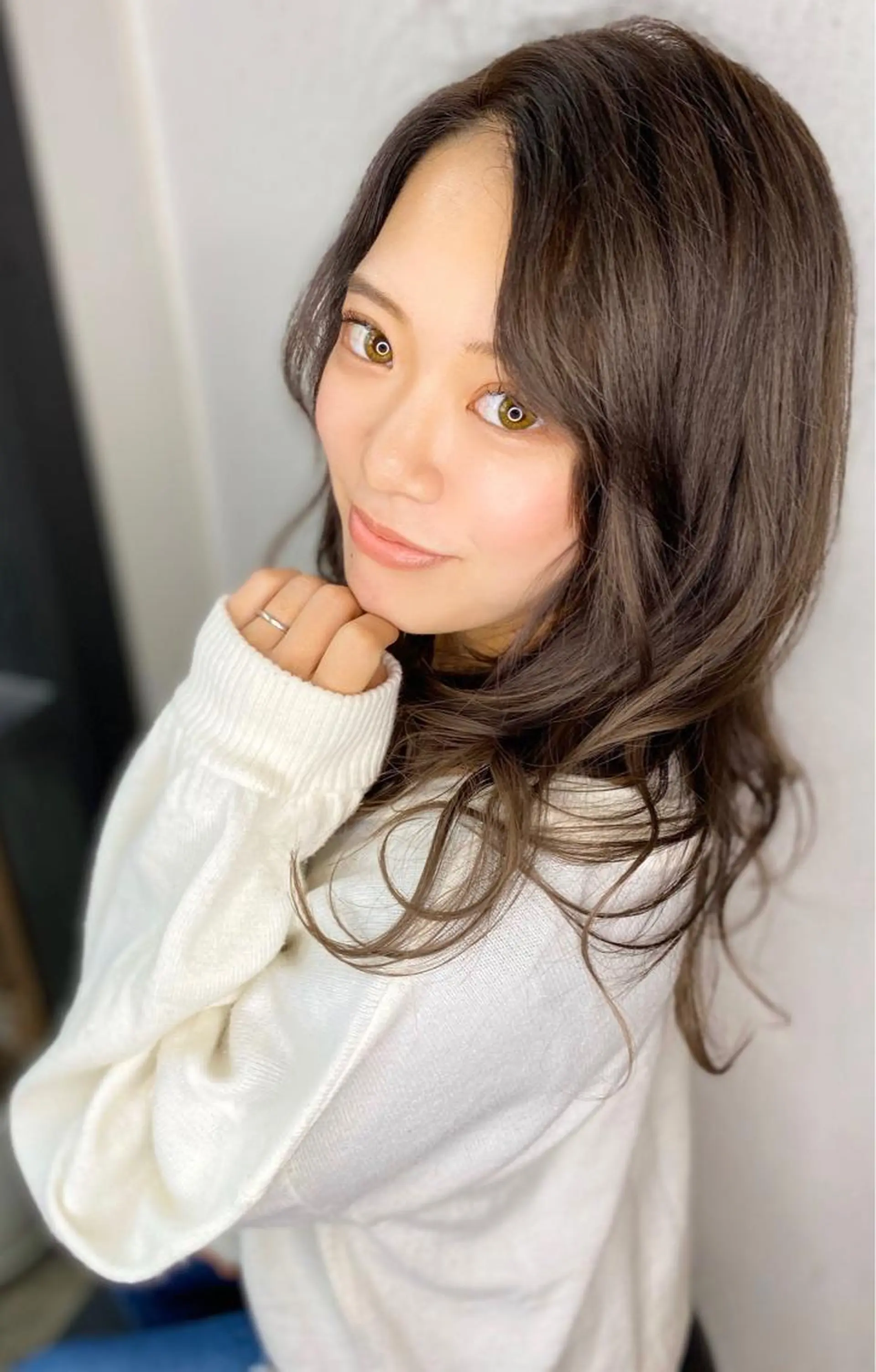 セミロング セミロングレイヤー レイヤーカット 樋口健人/ハイライト /白髪ぼかし/艶髪のヘアスタイル